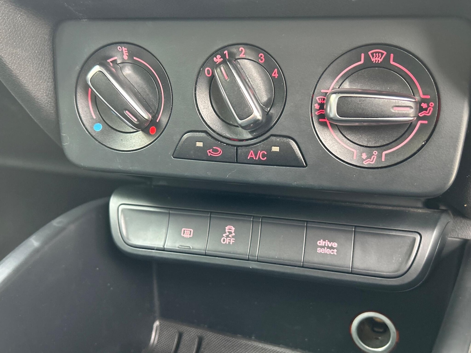 Used Audi A1 2015 for sale - 77705063: Photo 53