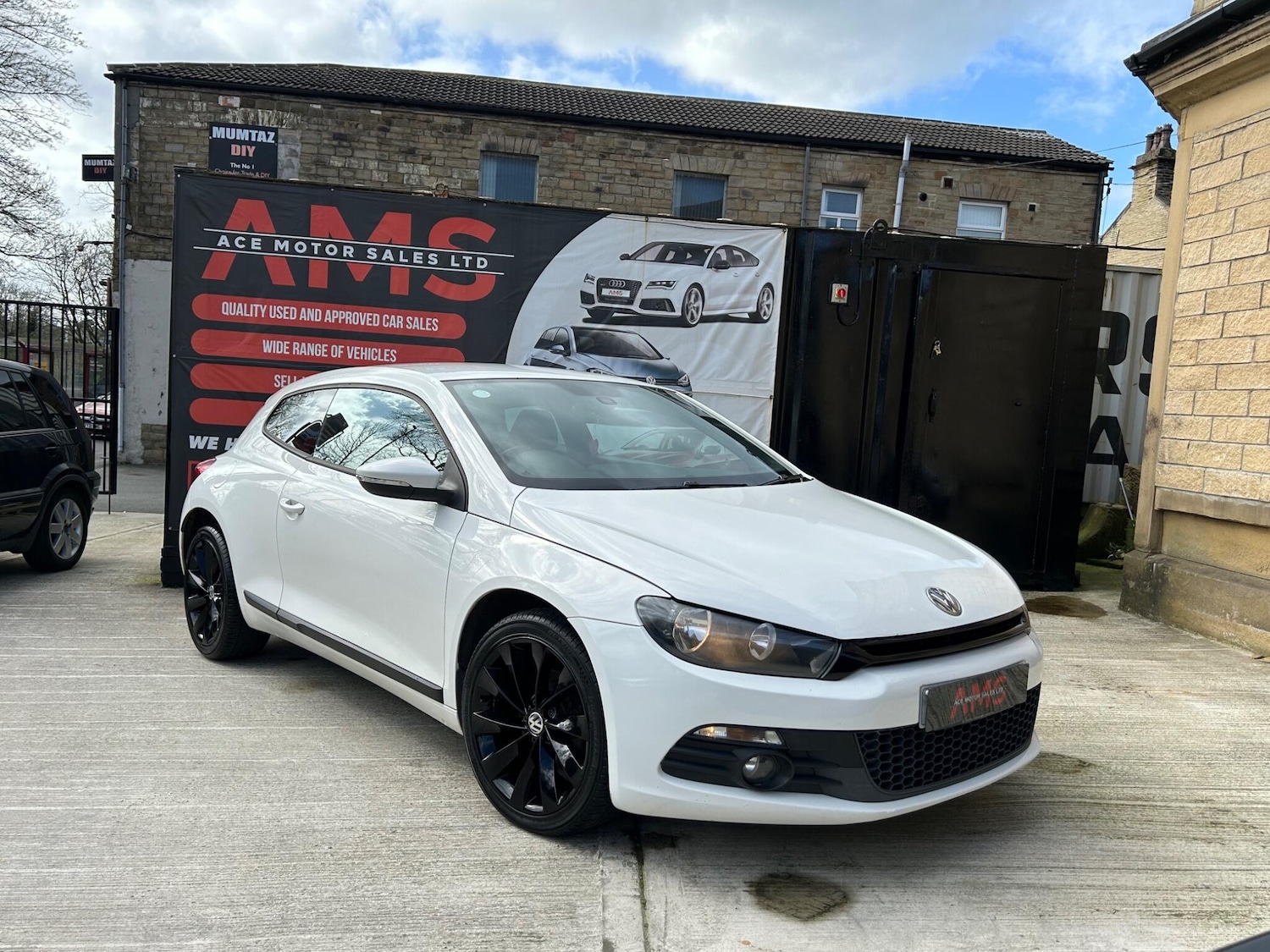 Used Volkswagen Scirocco 2012 for sale - 77292031: Photo 1