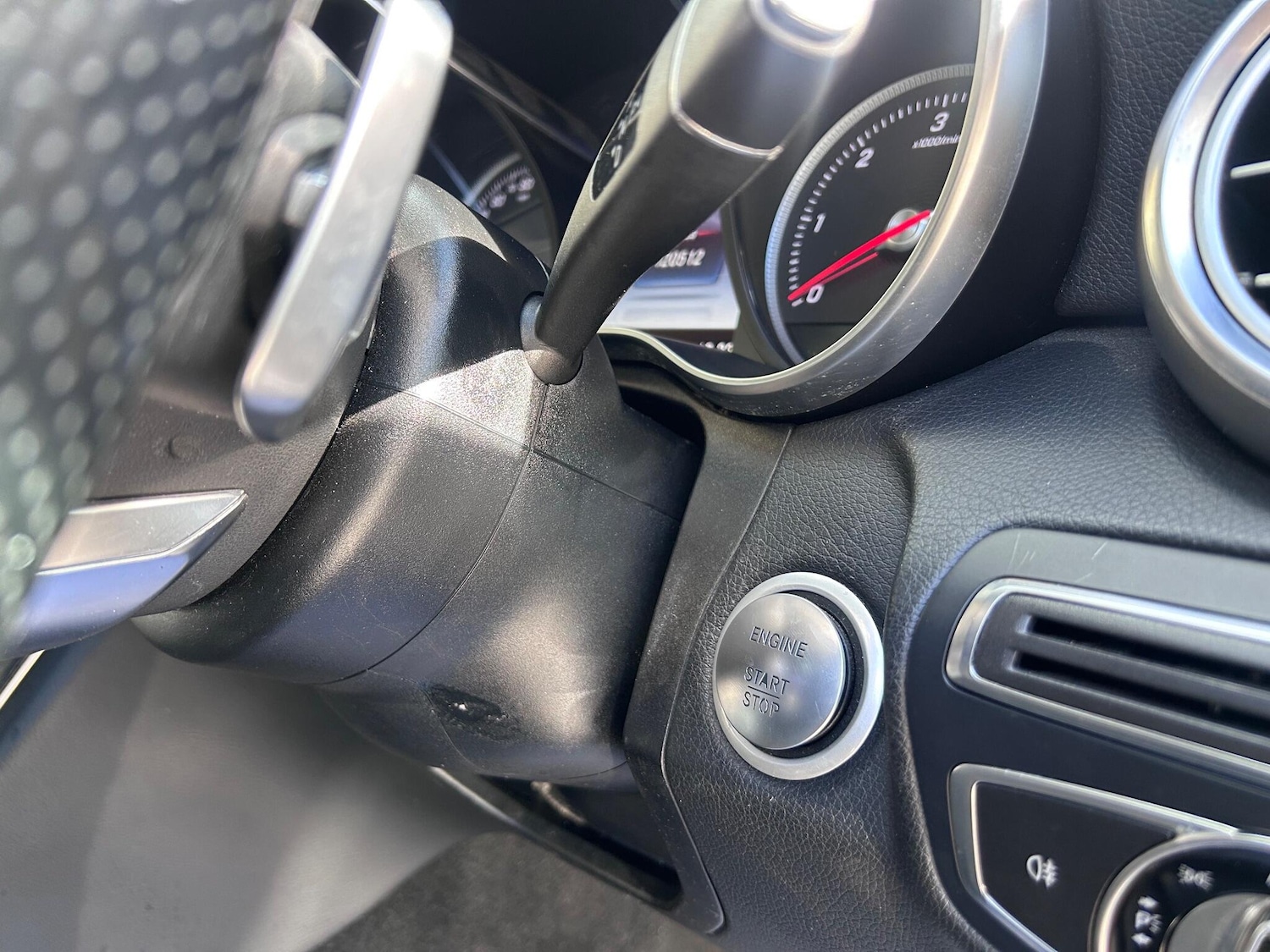 Used Mercedes-Benz C Class 2017 for sale - 77021042: Photo 40