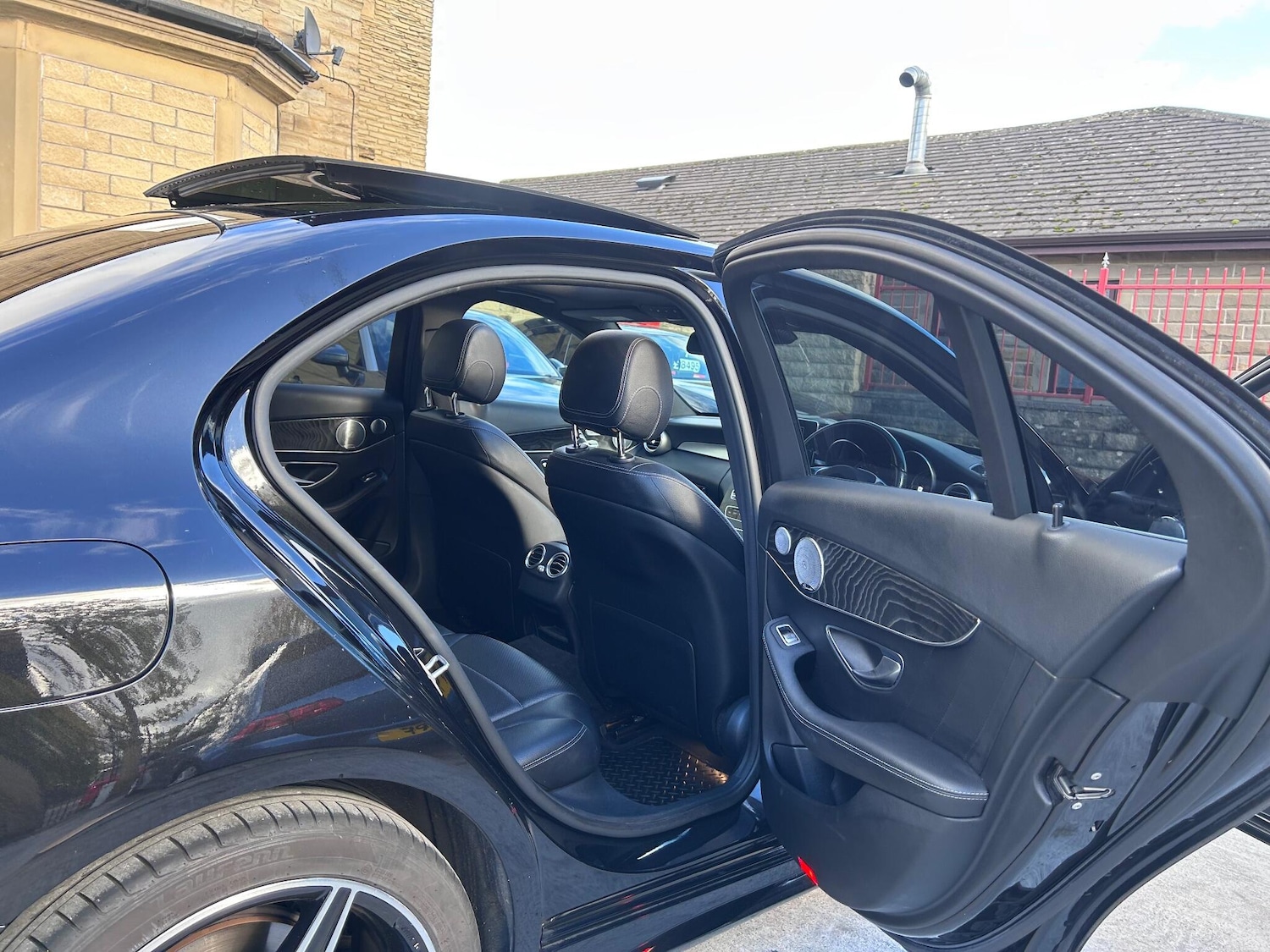 Used Mercedes-Benz C Class 2017 for sale - 77021042: Photo 89