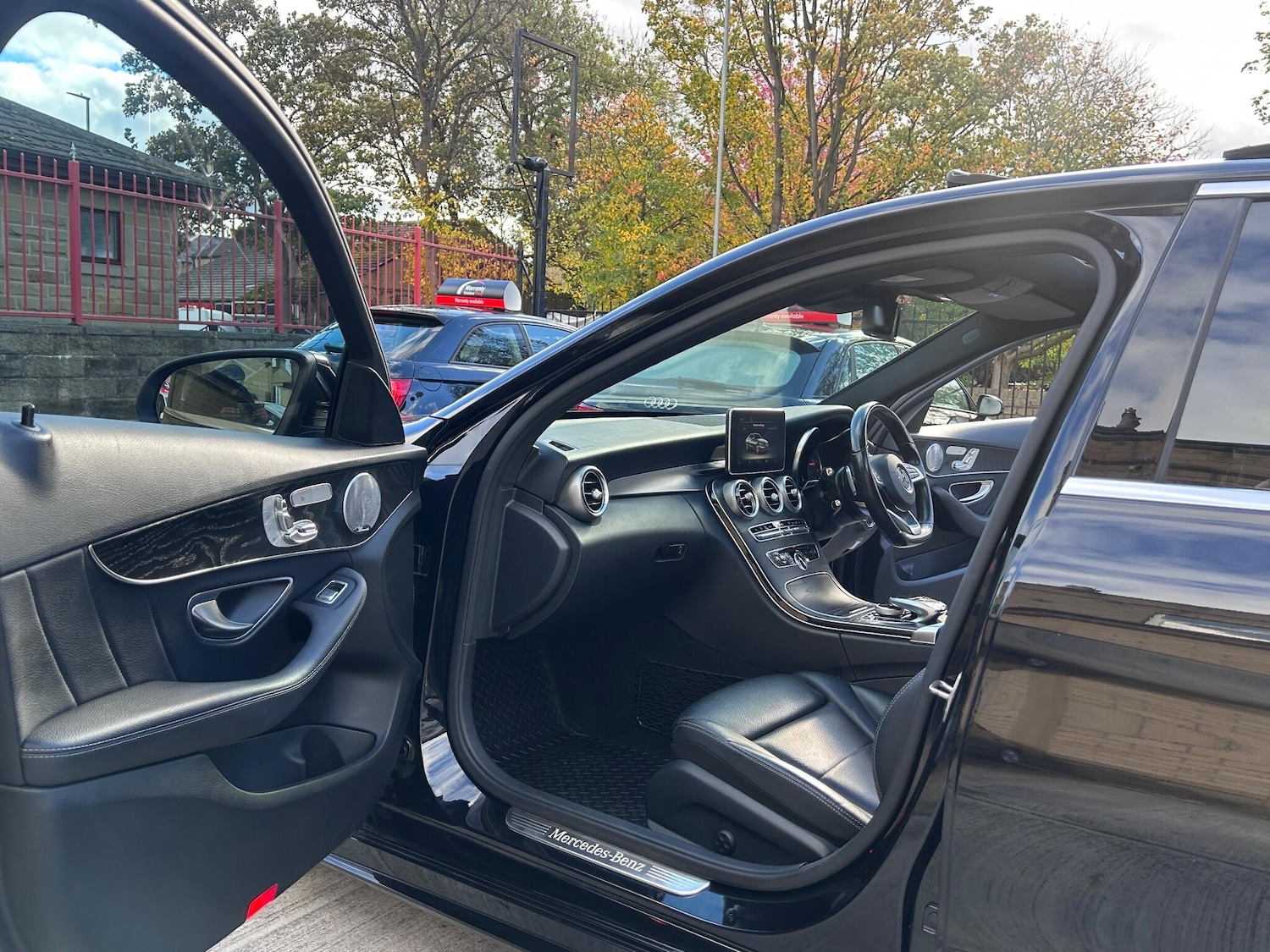 Used Mercedes-Benz C Class 2017 for sale - 77021042: Photo 94