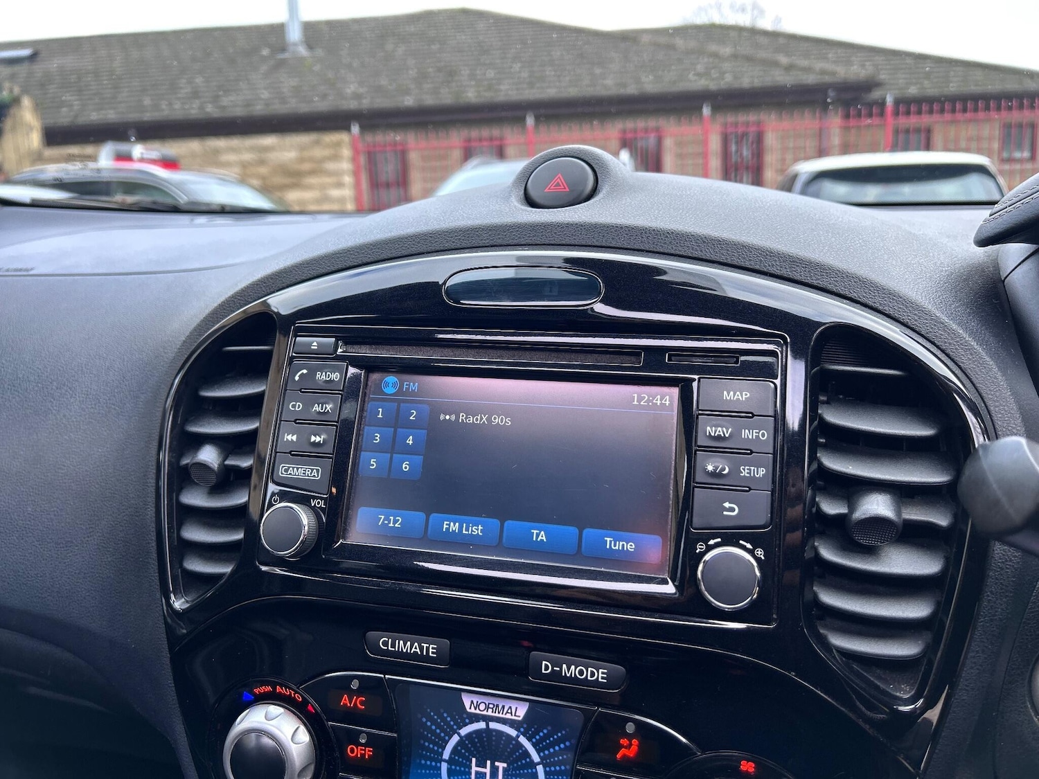 Used Nissan Juke 2014 for sale - 77109000: Photo 38