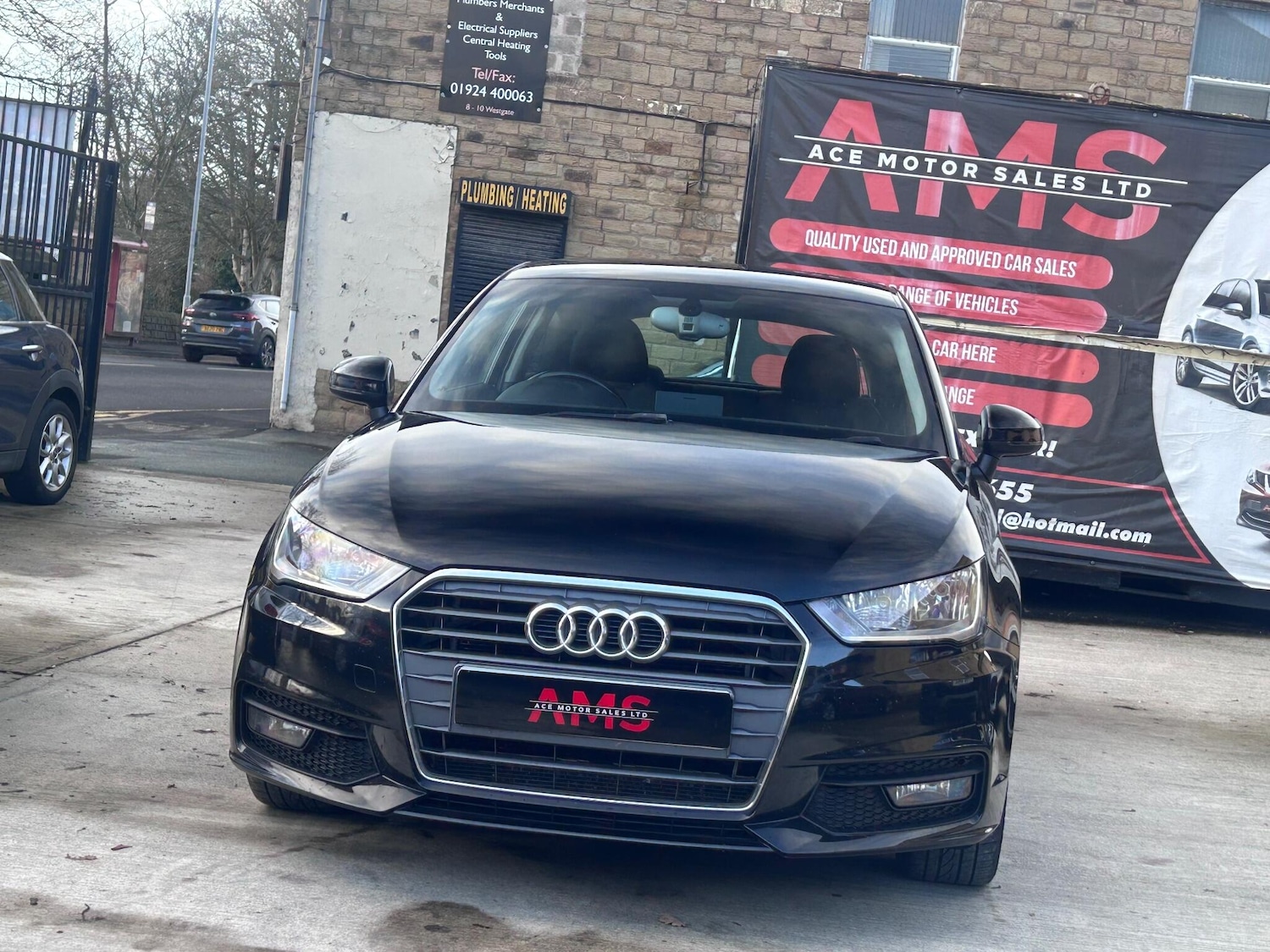 Used Audi A1 2015 for sale - 76865555: Photo 2