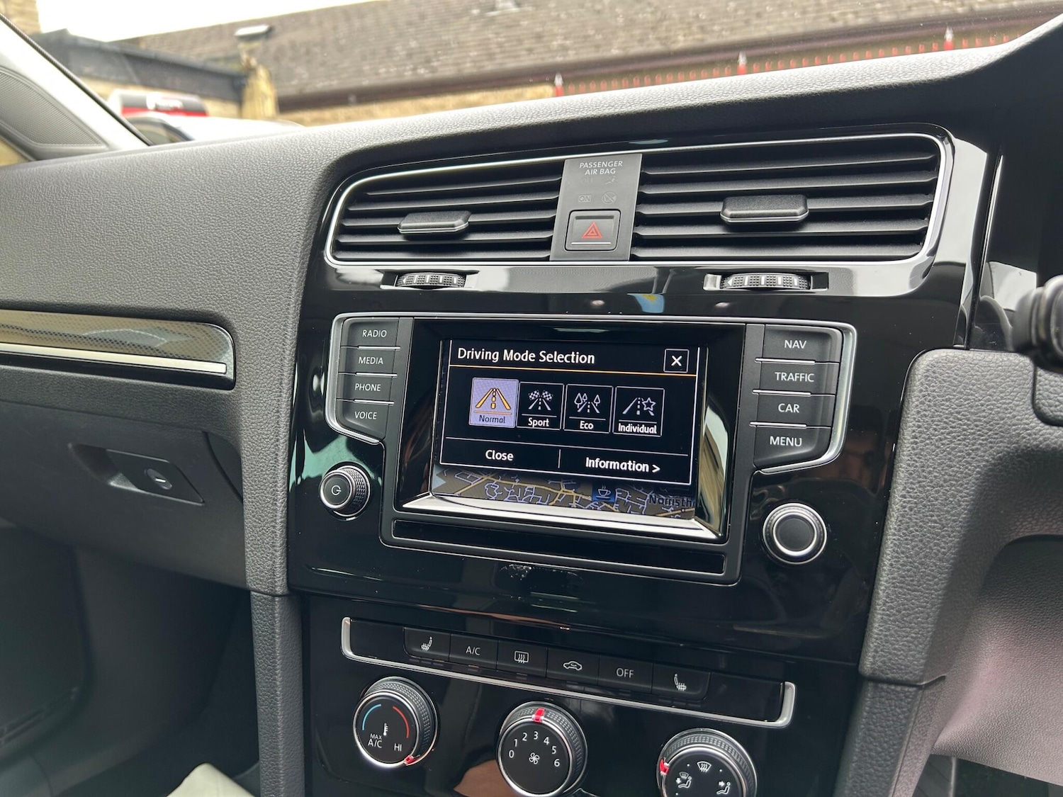 Used Volkswagen Golf for sale - 78100792: Photo 48