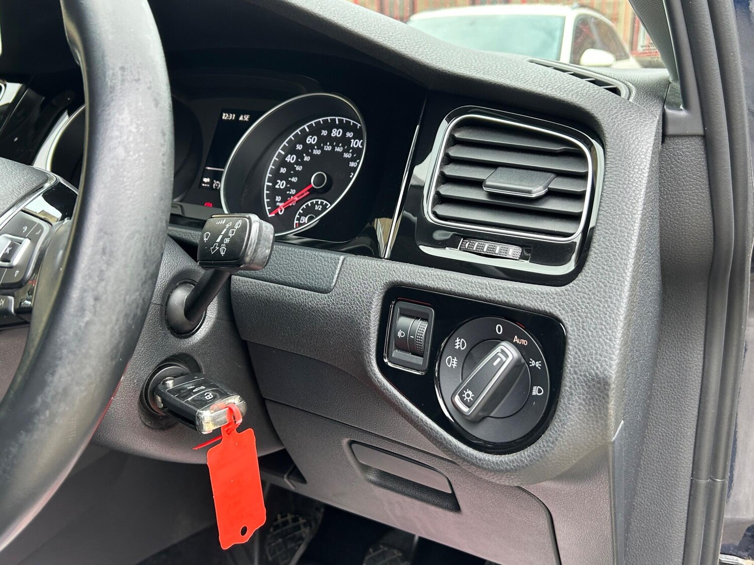 Used Volkswagen Golf 2014 for sale - 77908937: Photo 26