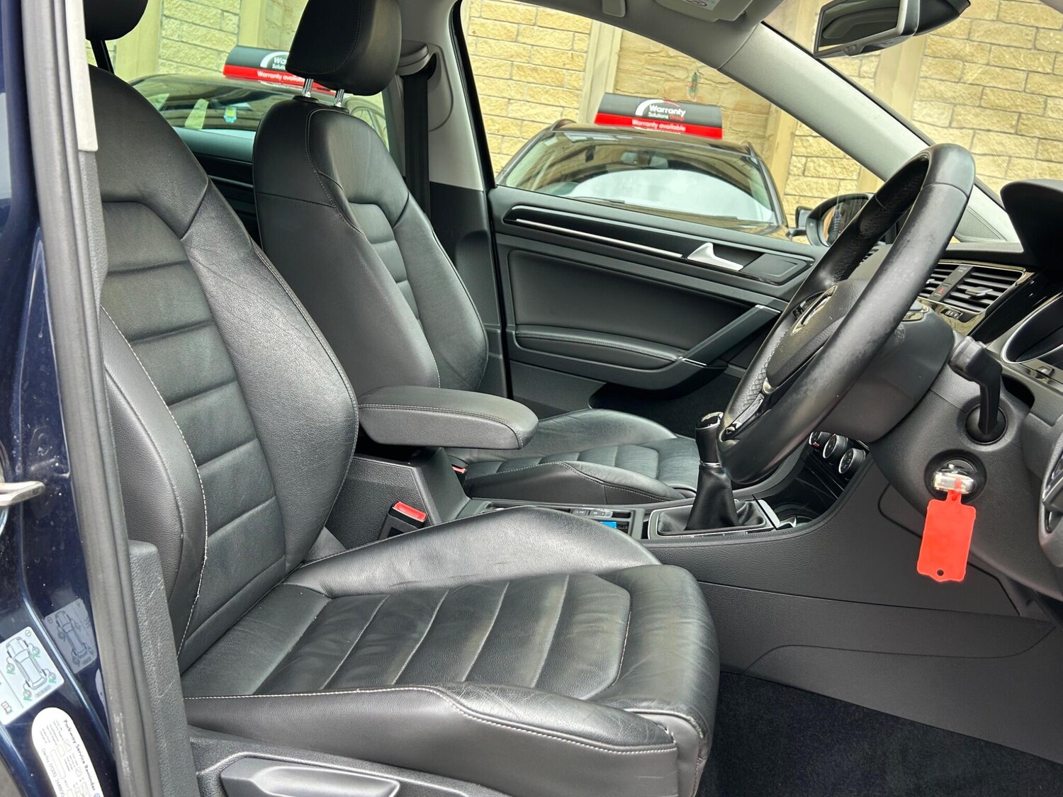 Used Volkswagen Golf 2014 for sale - 77908937: Photo 32