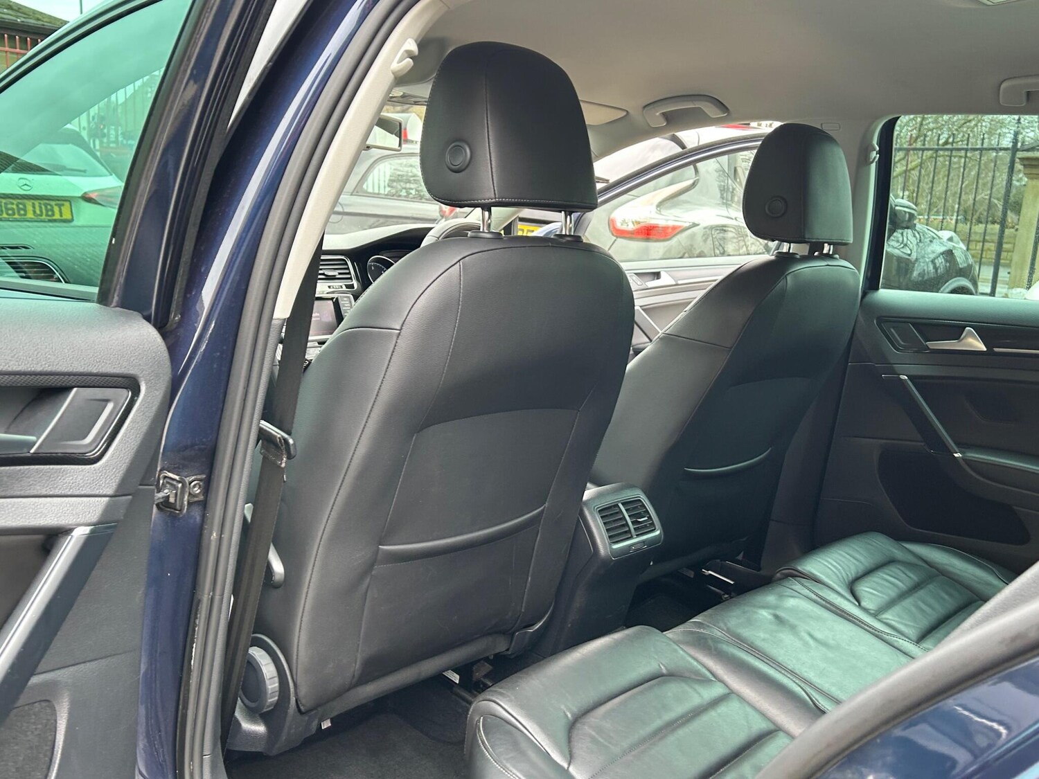 Used Volkswagen Golf 2014 for sale - 77908937: Photo 40