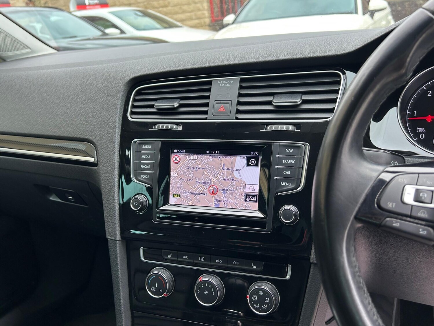 Used Volkswagen Golf 2014 for sale - 77908937: Photo 46