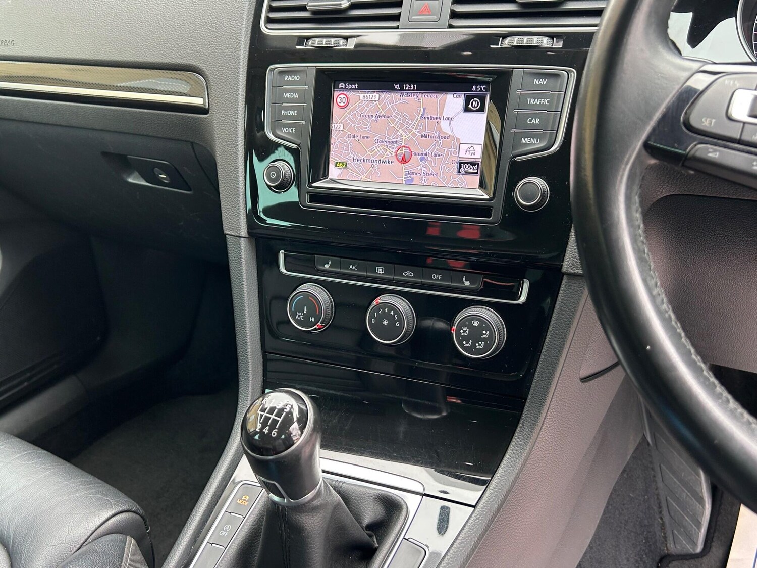 Used Volkswagen Golf 2014 for sale - 77908937: Photo 47