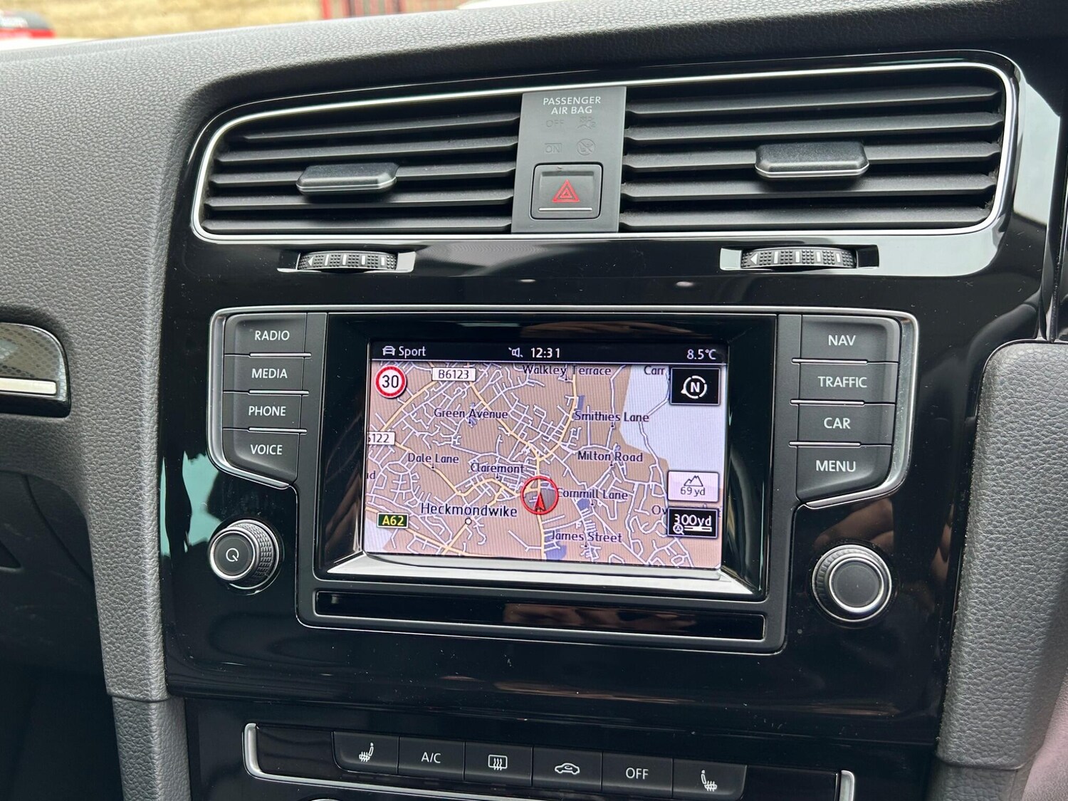 Used Volkswagen Golf 2014 for sale - 77908937: Photo 49