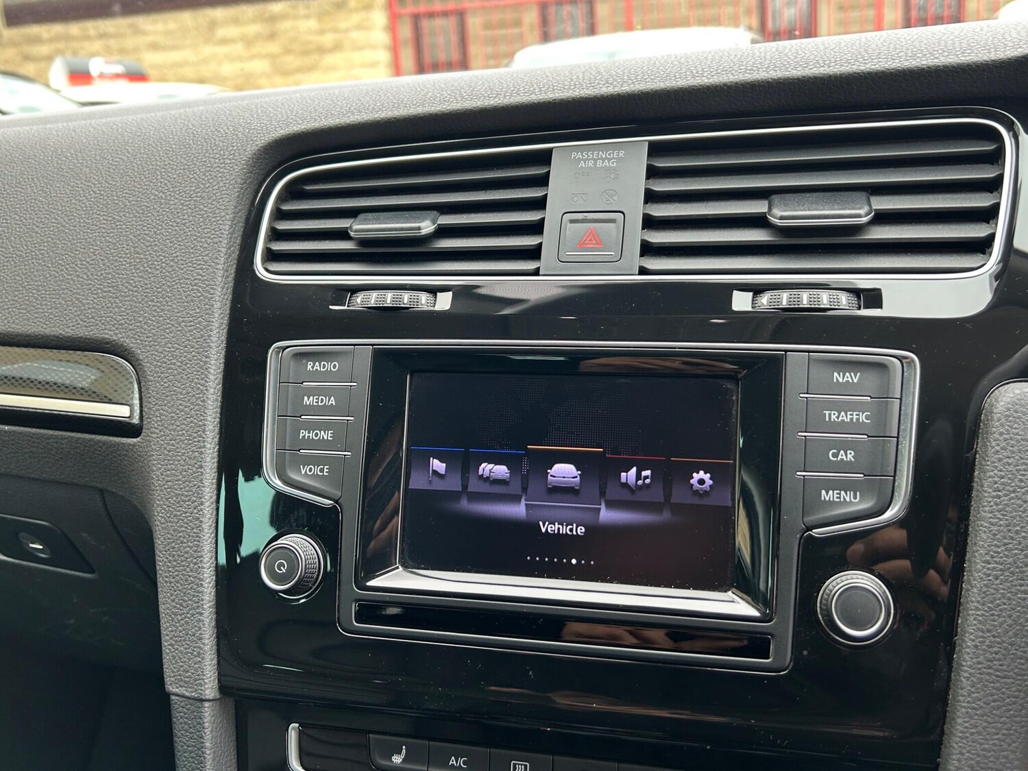 Used Volkswagen Golf 2014 for sale - 77908937: Photo 50