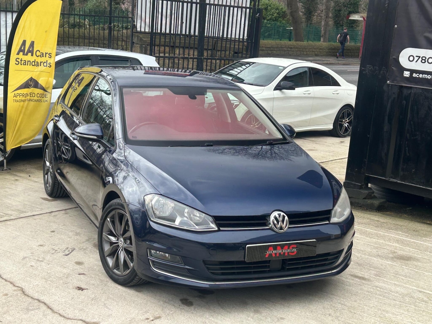 Used Volkswagen Golf 2014 for sale - 77908937: Photo 6