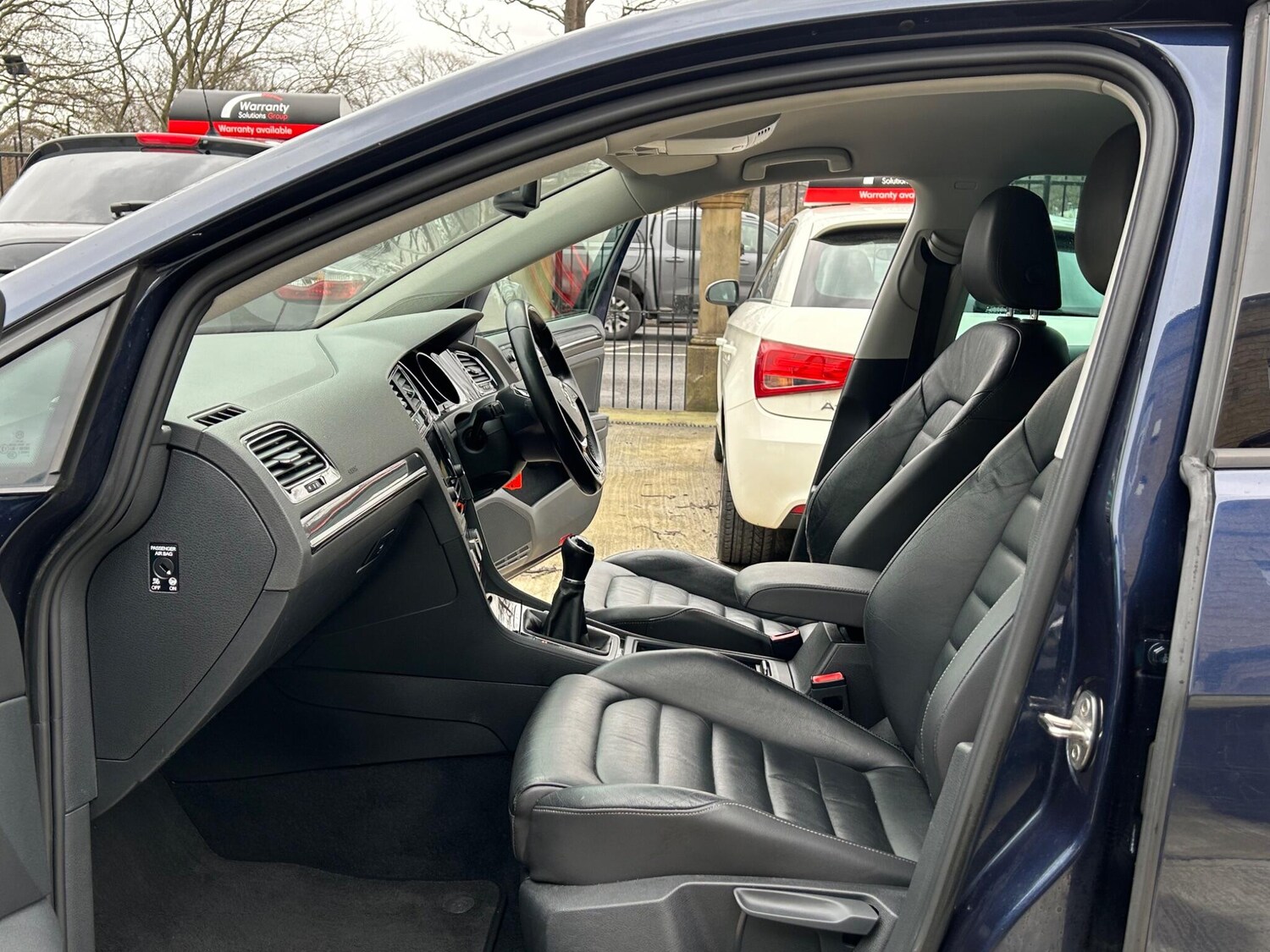 Used Volkswagen Golf 2014 for sale - 77908937: Photo 61