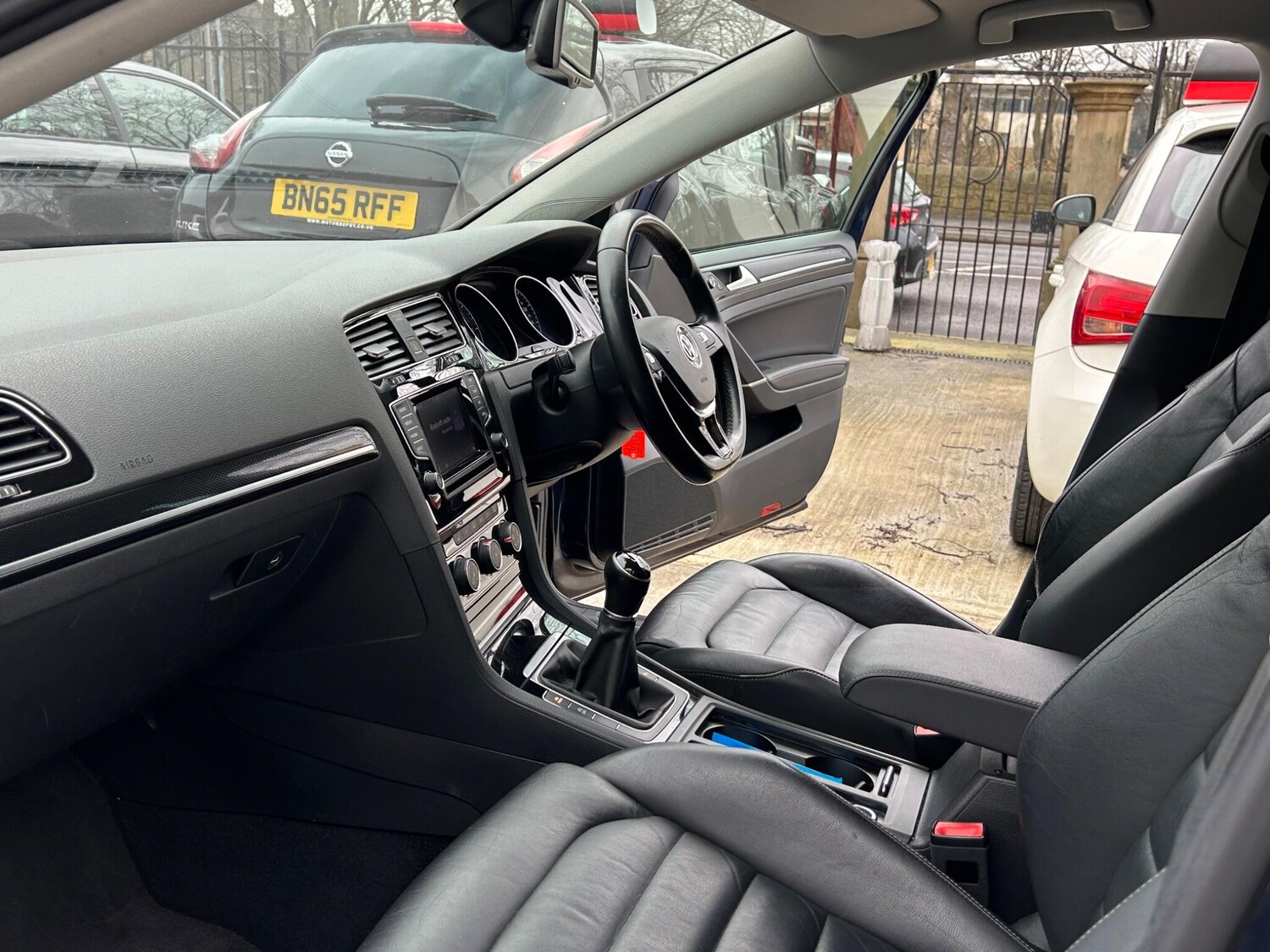 Used Volkswagen Golf 2014 for sale - 77908937: Photo 62