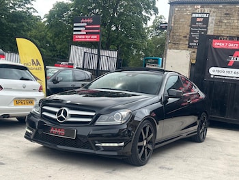 Used Mercedes-Benz C Class 2015 for sale - 79076098: Photo