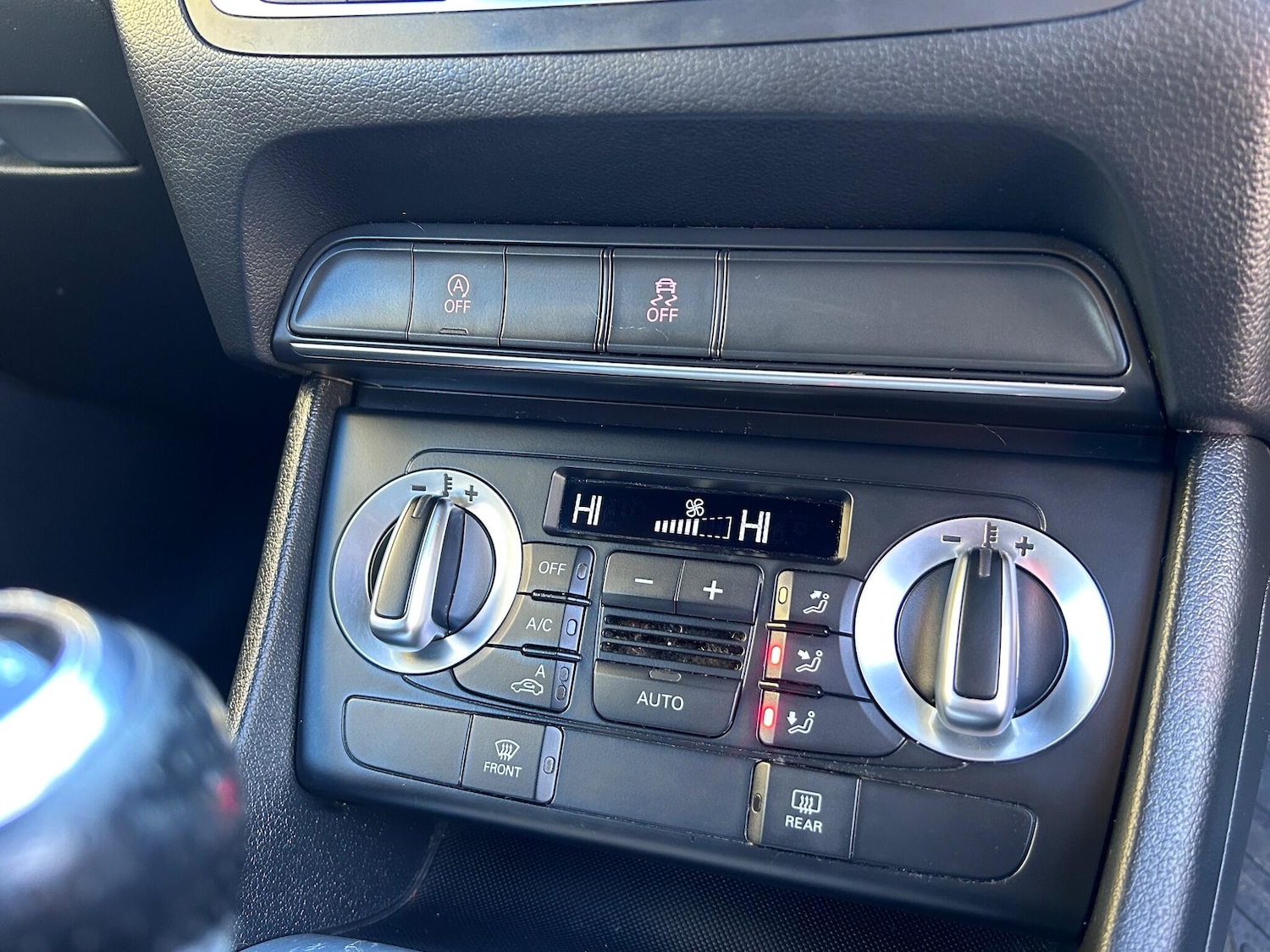 Used Audi Q3 2014 for sale - 76823898: Photo 28