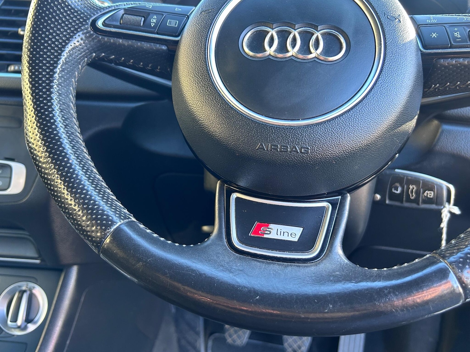 Used Audi Q3 2014 for sale - 76823898: Photo 38