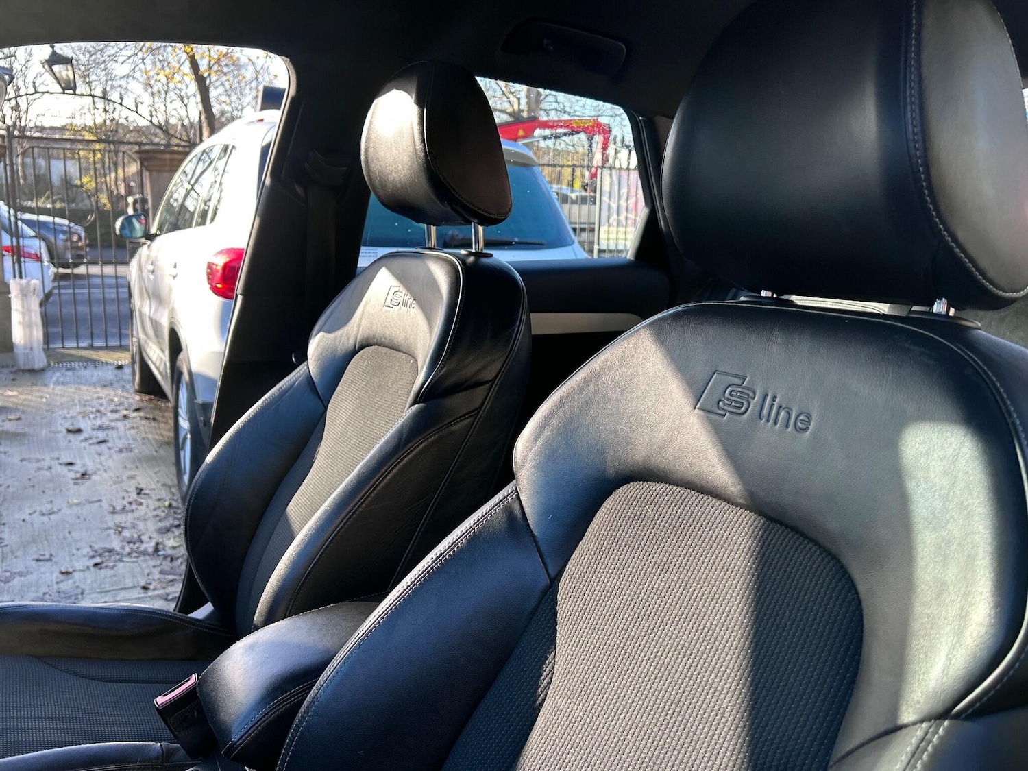 Used Audi Q3 2014 for sale - 76823898: Photo 42