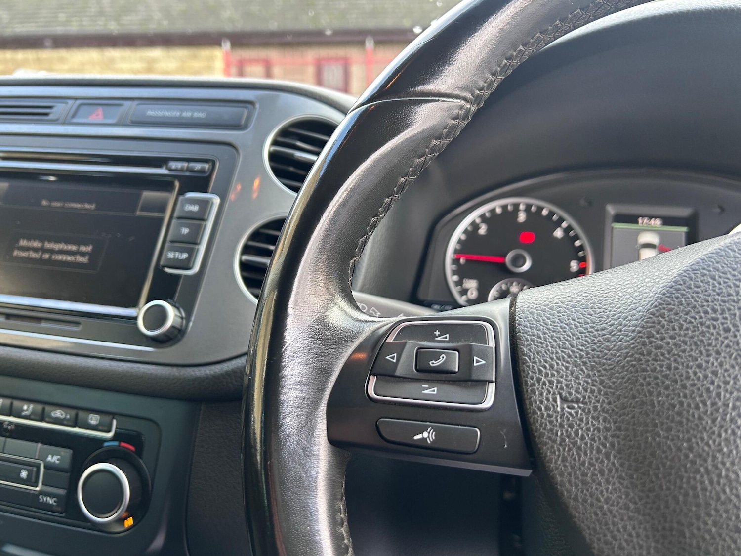 Used Volkswagen Tiguan 2013 for sale - 76823808: Photo 38