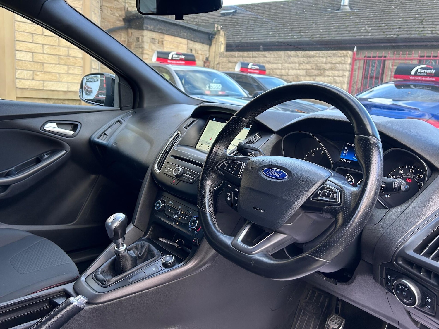 Used Ford Focus 2017 for sale - 76823431: Photo 3