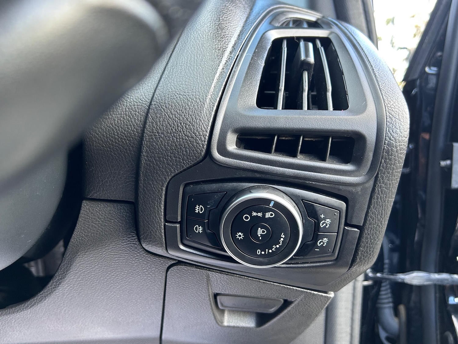 Used Ford Focus 2017 for sale - 76823431: Photo 34