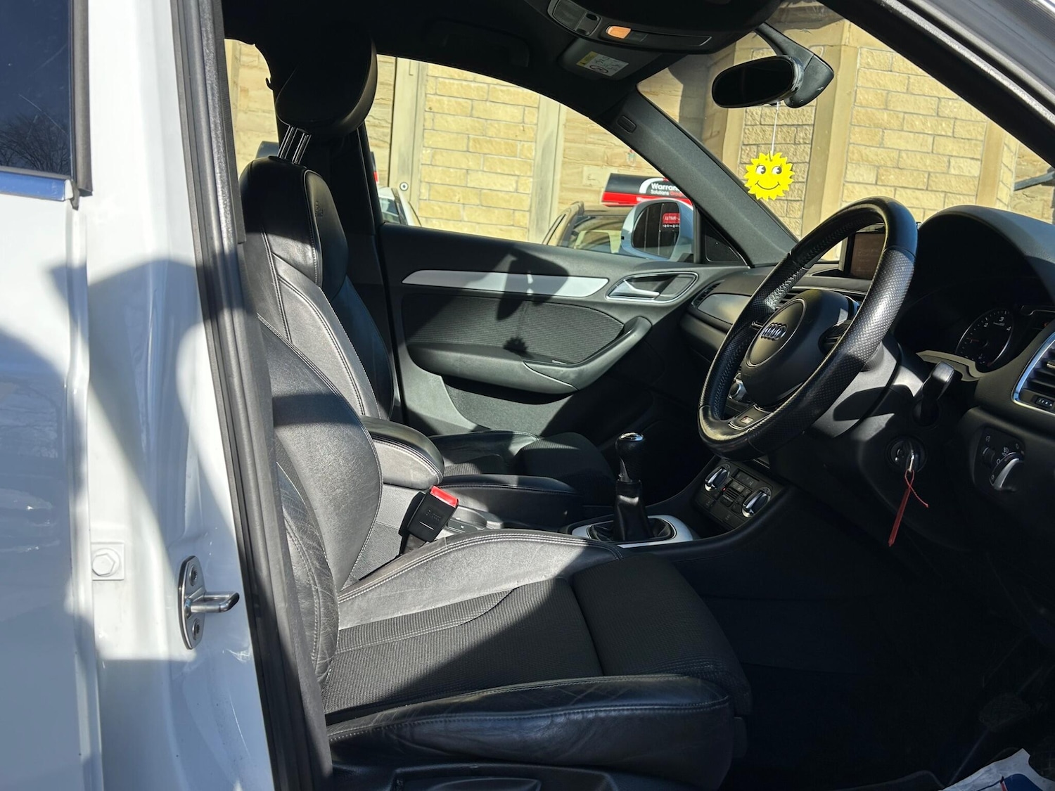 Used Audi Q3 2014 for sale - 77559500: Photo 32