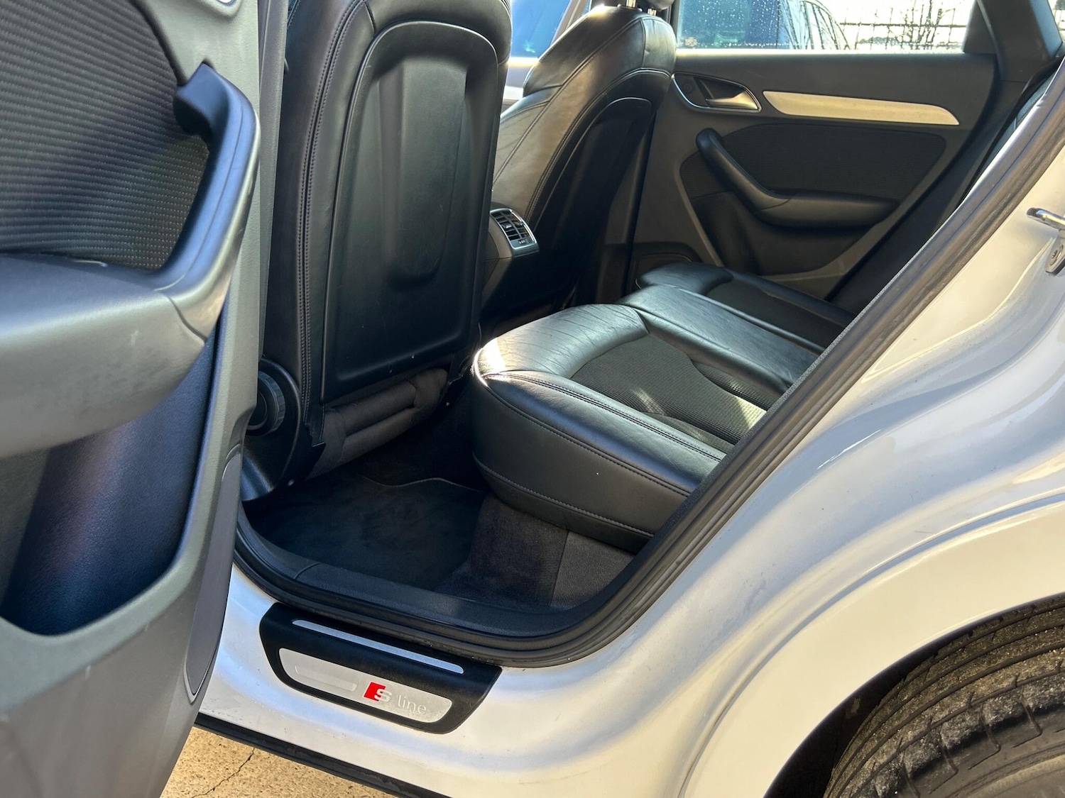 Used Audi Q3 2014 for sale - 77559500: Photo 37