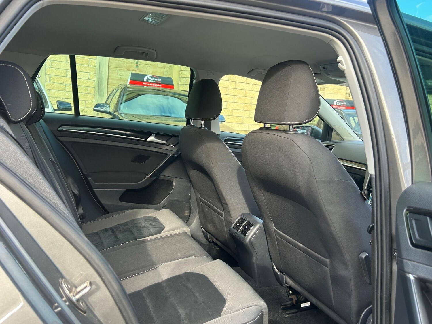 Used Volkswagen Golf 2014 for sale - 77839409: Photo 26