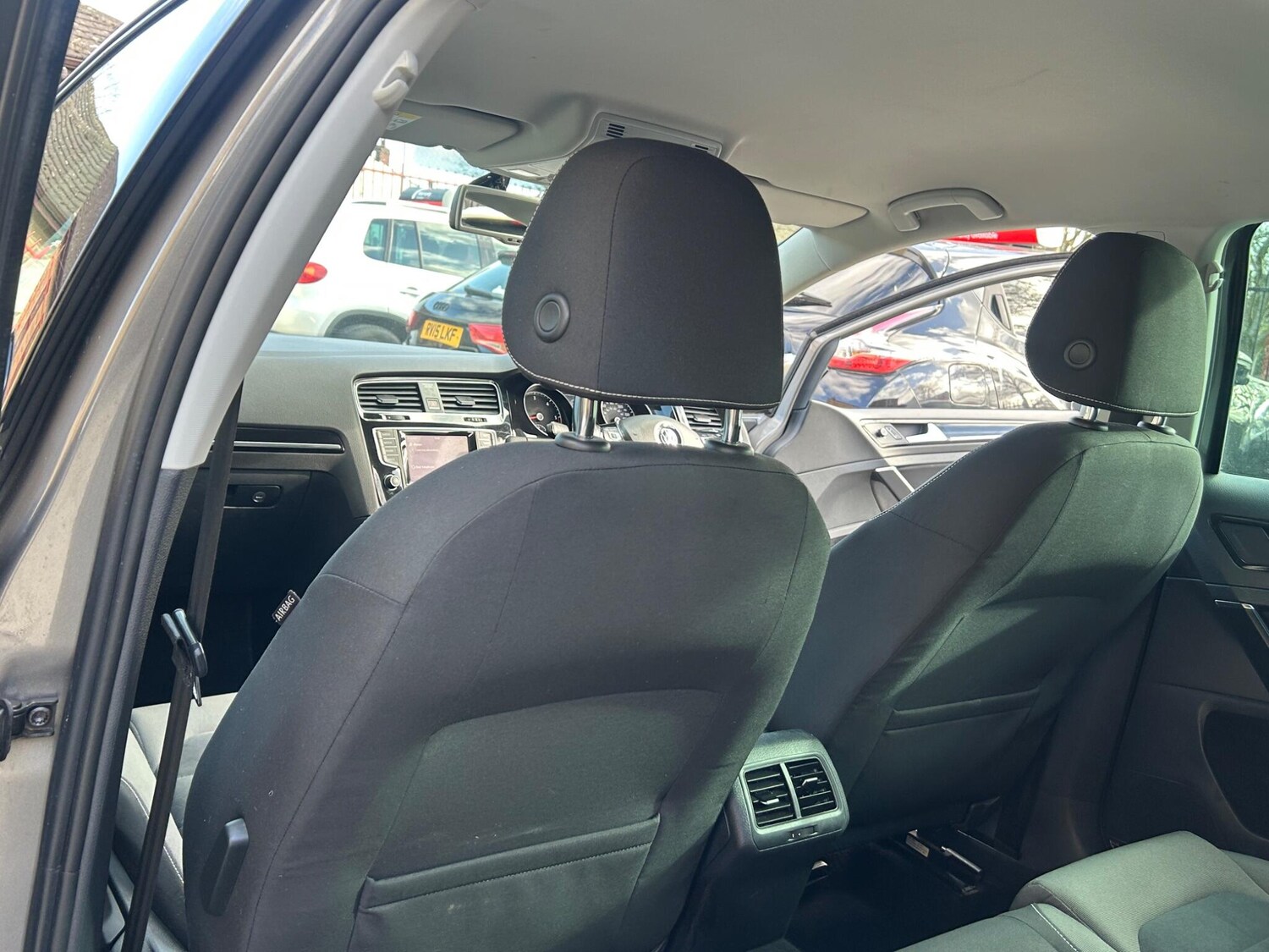 Used Volkswagen Golf 2014 for sale - 77839409: Photo 28