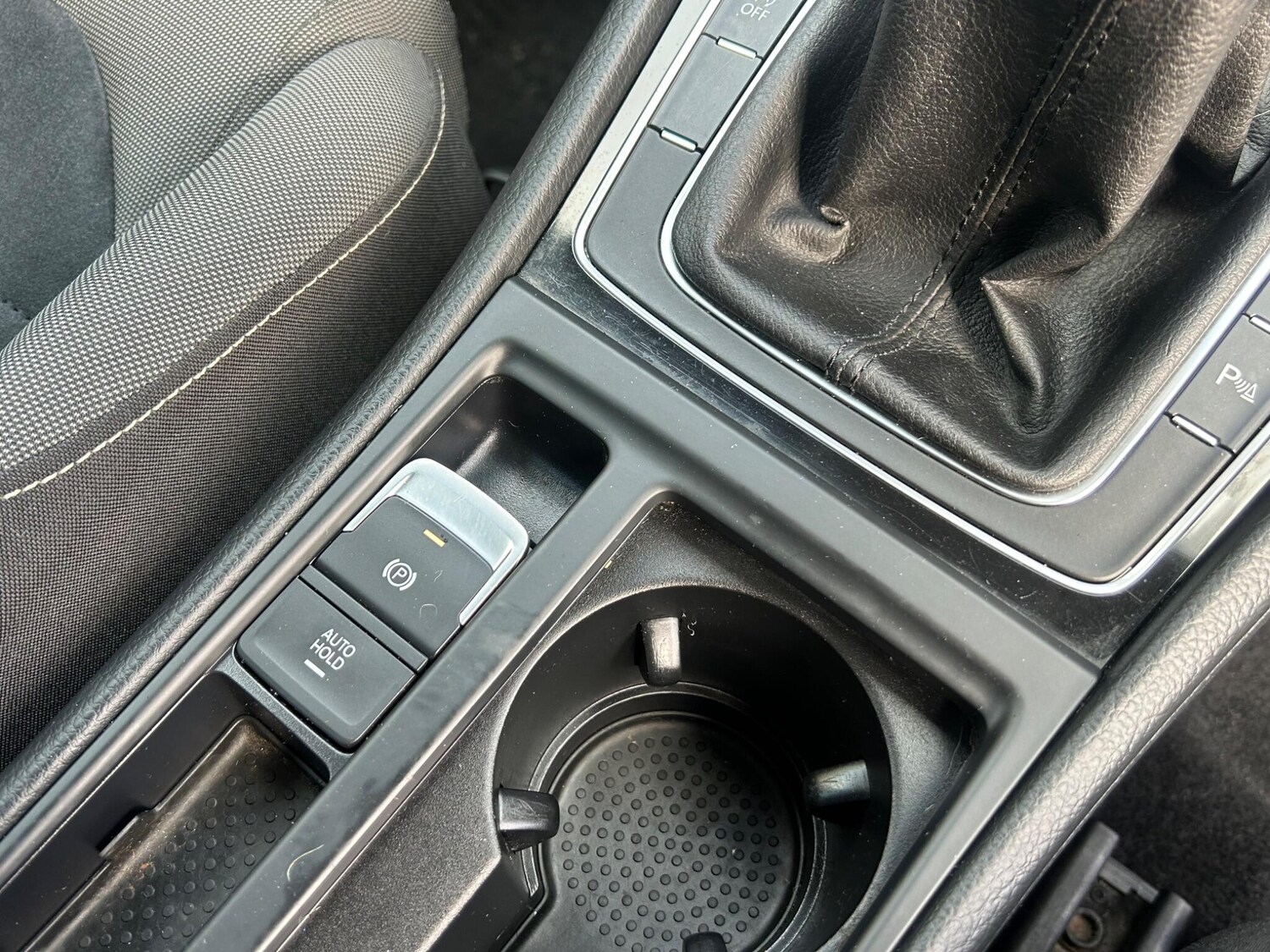 Used Volkswagen Golf 2014 for sale - 77839409: Photo 31