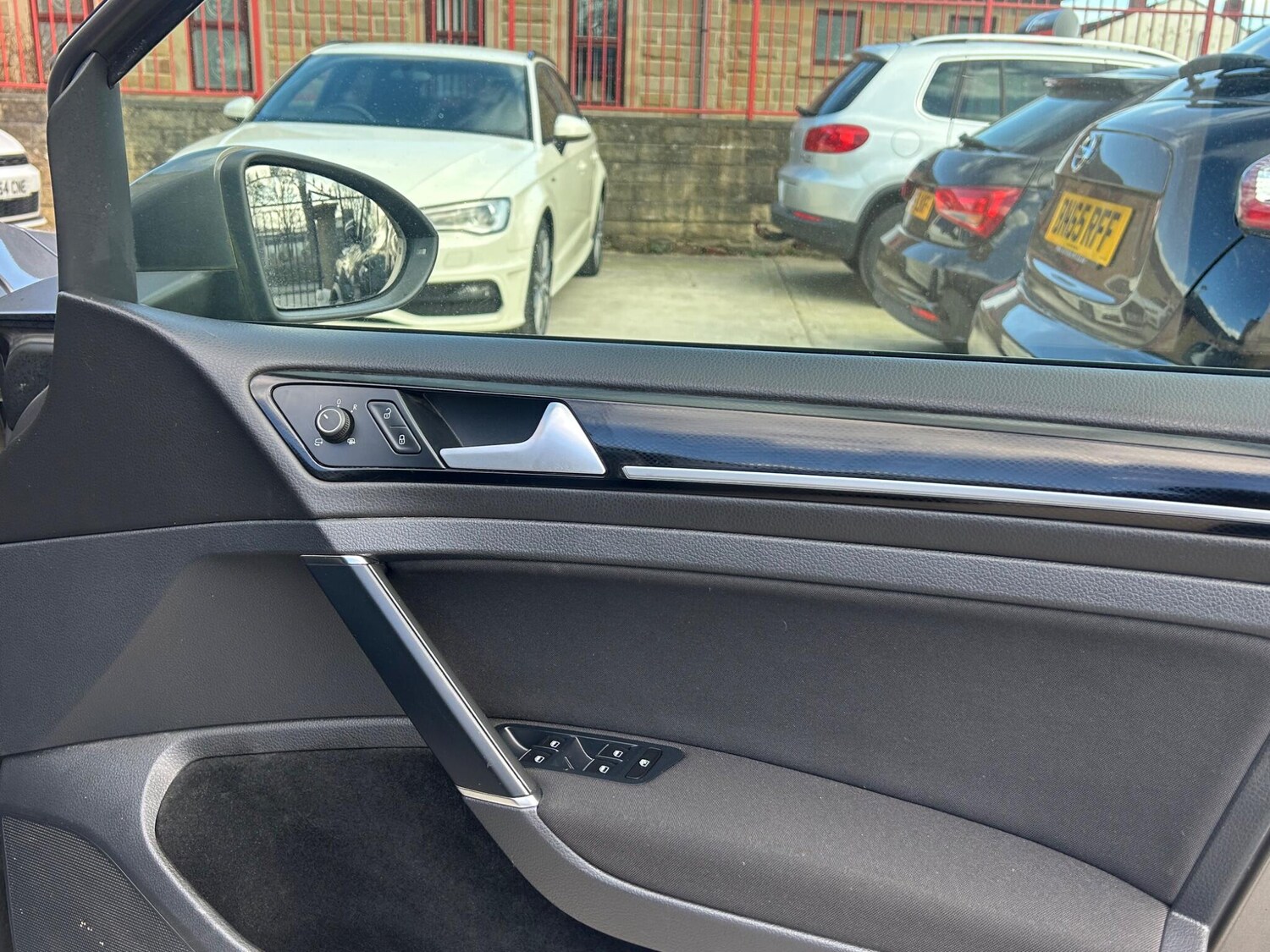 Used Volkswagen Golf 2014 for sale - 77839409: Photo 32