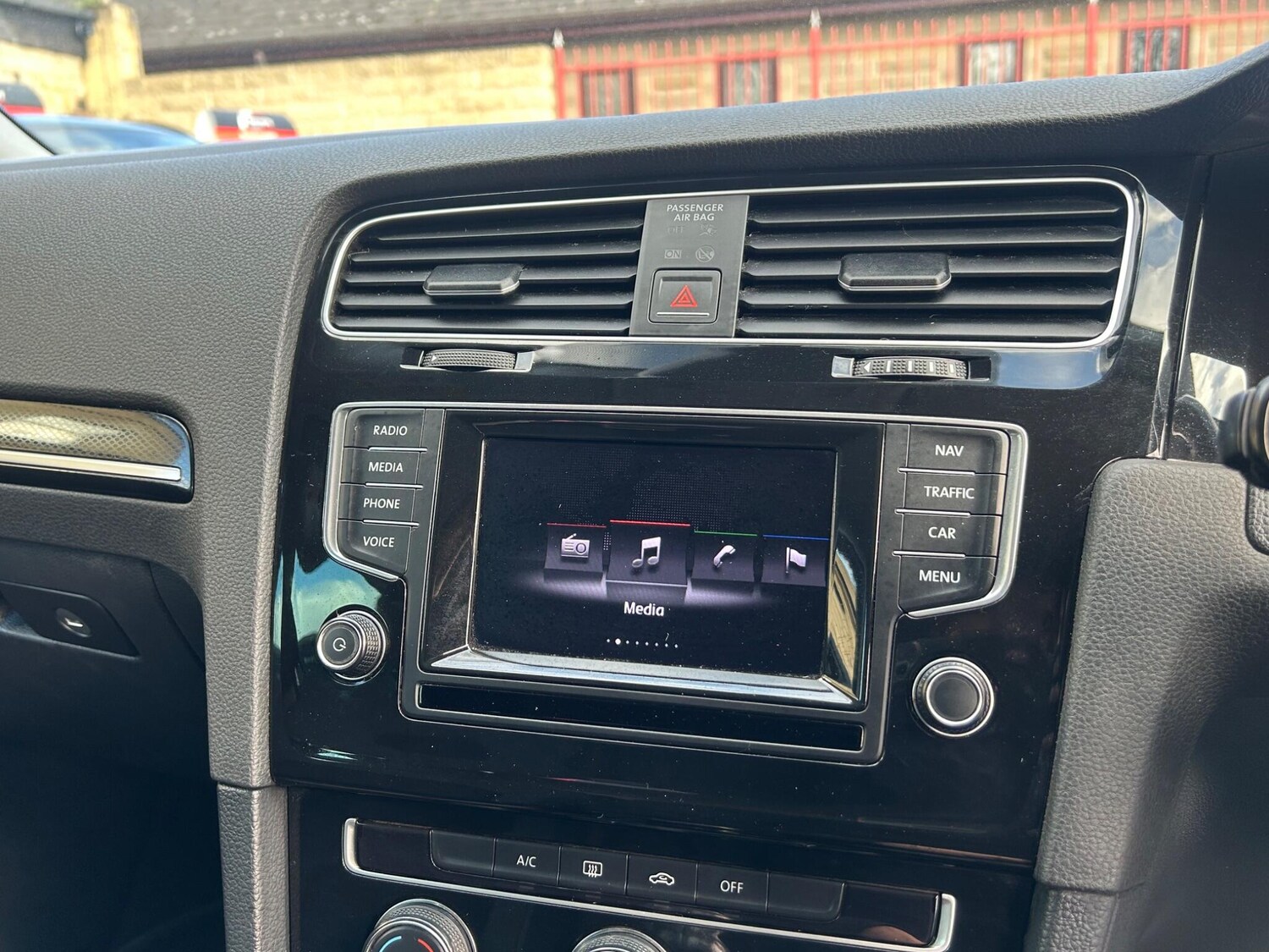 Used Volkswagen Golf 2014 for sale - 77839409: Photo 38