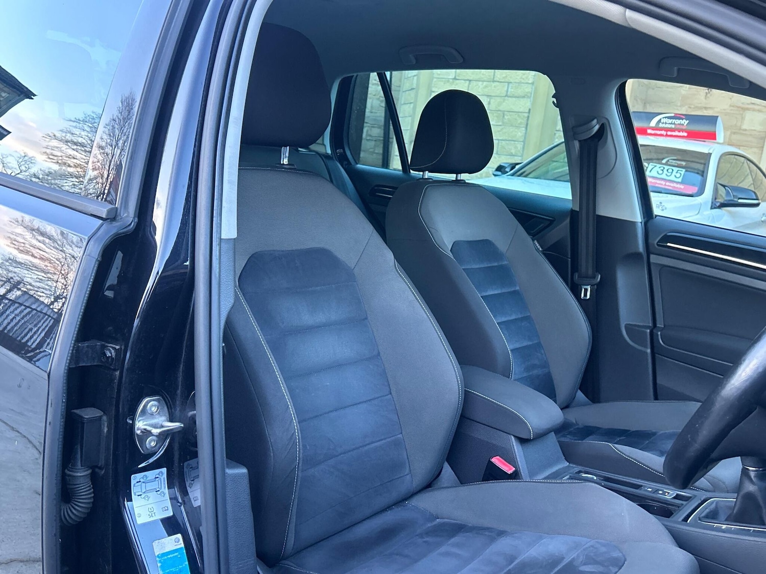 Used Volkswagen Golf 2013 for sale - 76898755: Photo 17