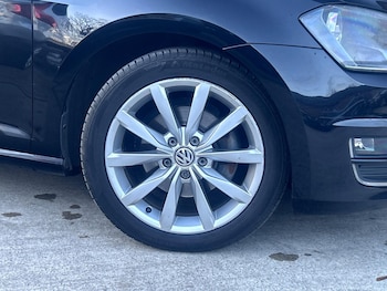 Used Volkswagen Golf 2013 for sale - 76898755: Photo