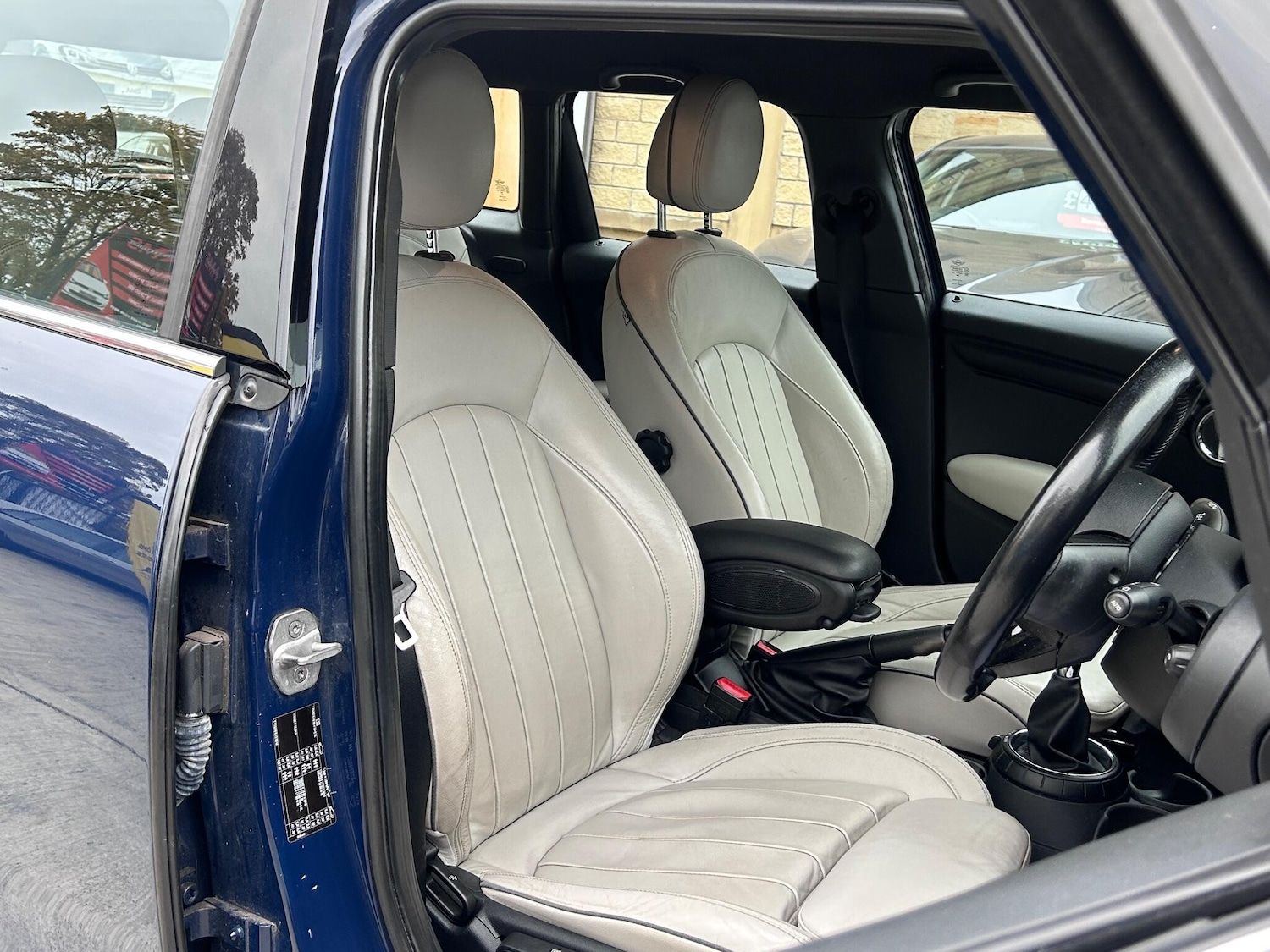 Used MINI Hatch 2015 for sale - 76824454: Photo 25