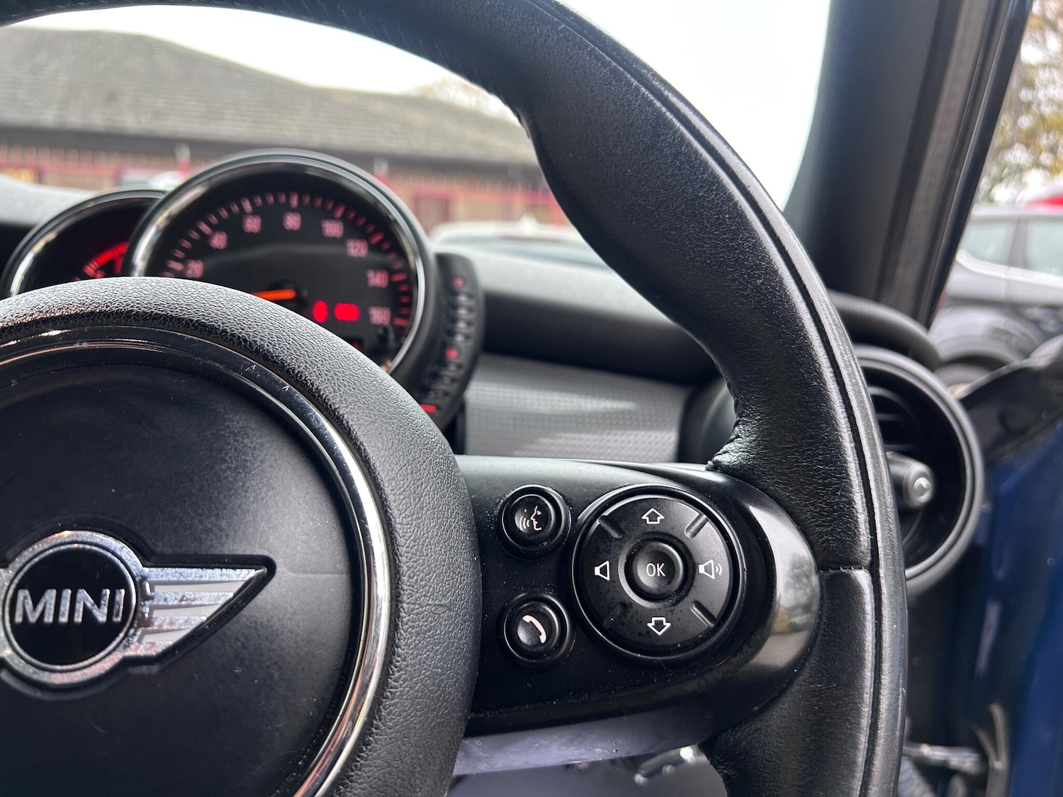 Used MINI Hatch 2015 for sale - 76824454: Photo 46