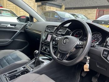 Used Volkswagen Golf 2013 for sale - 78958718: Photo