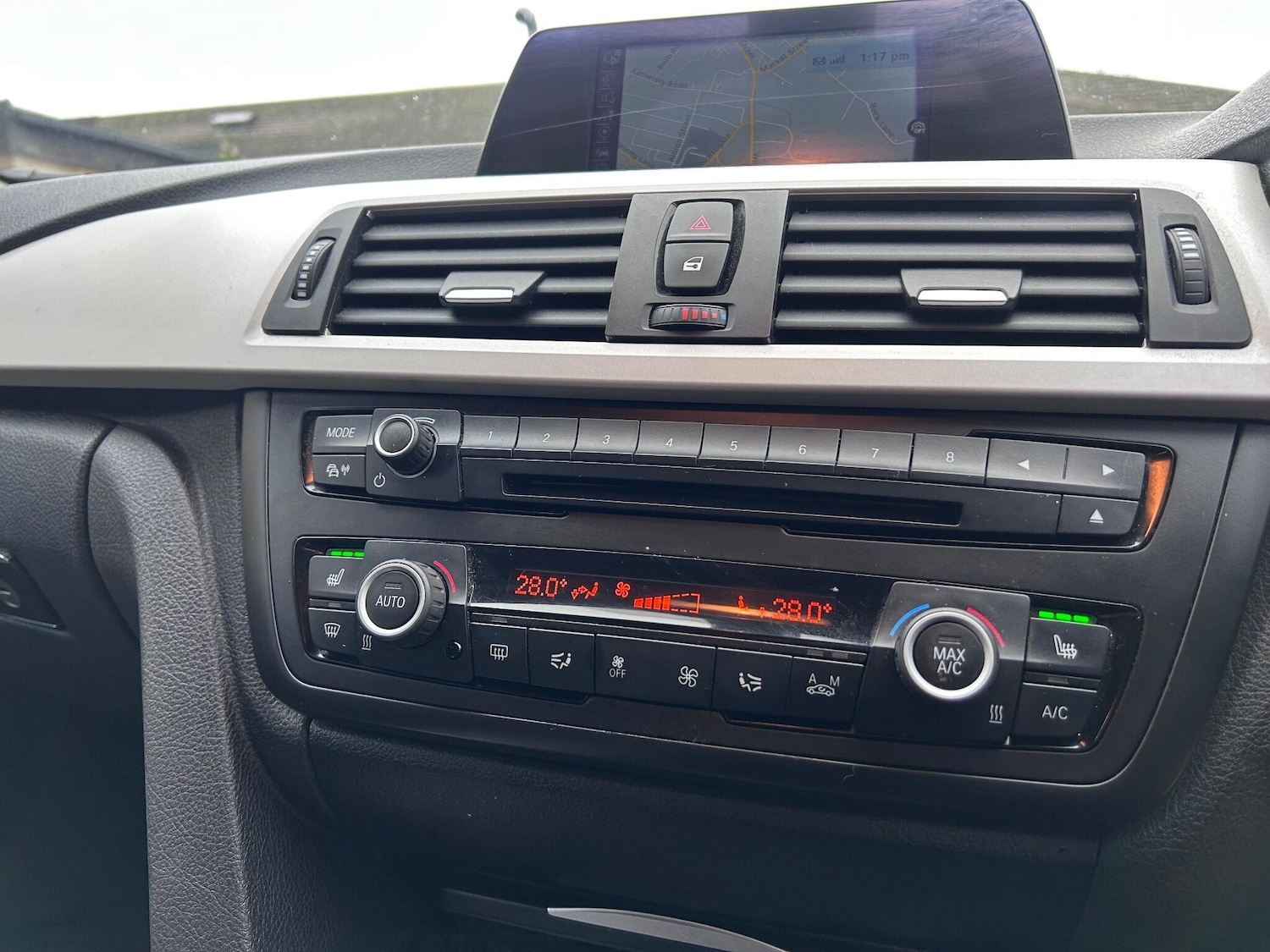 Used BMW 3 Series 2014 for sale - 77015434: Photo 31