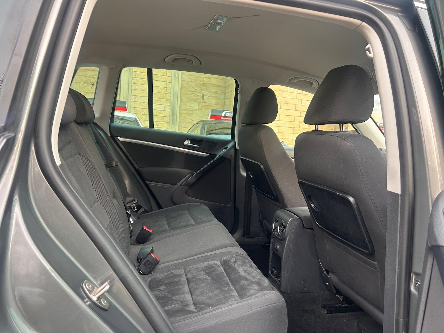 Used Volkswagen Tiguan 2015 for sale - 77143308: Photo 28