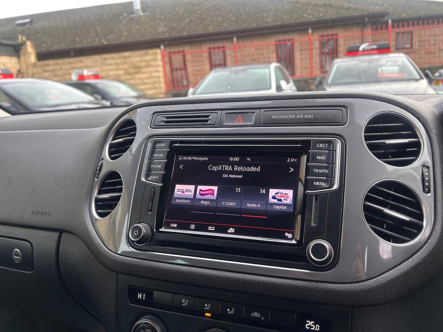 Used Volkswagen Tiguan 2015 for sale - 77143308: Photo 40