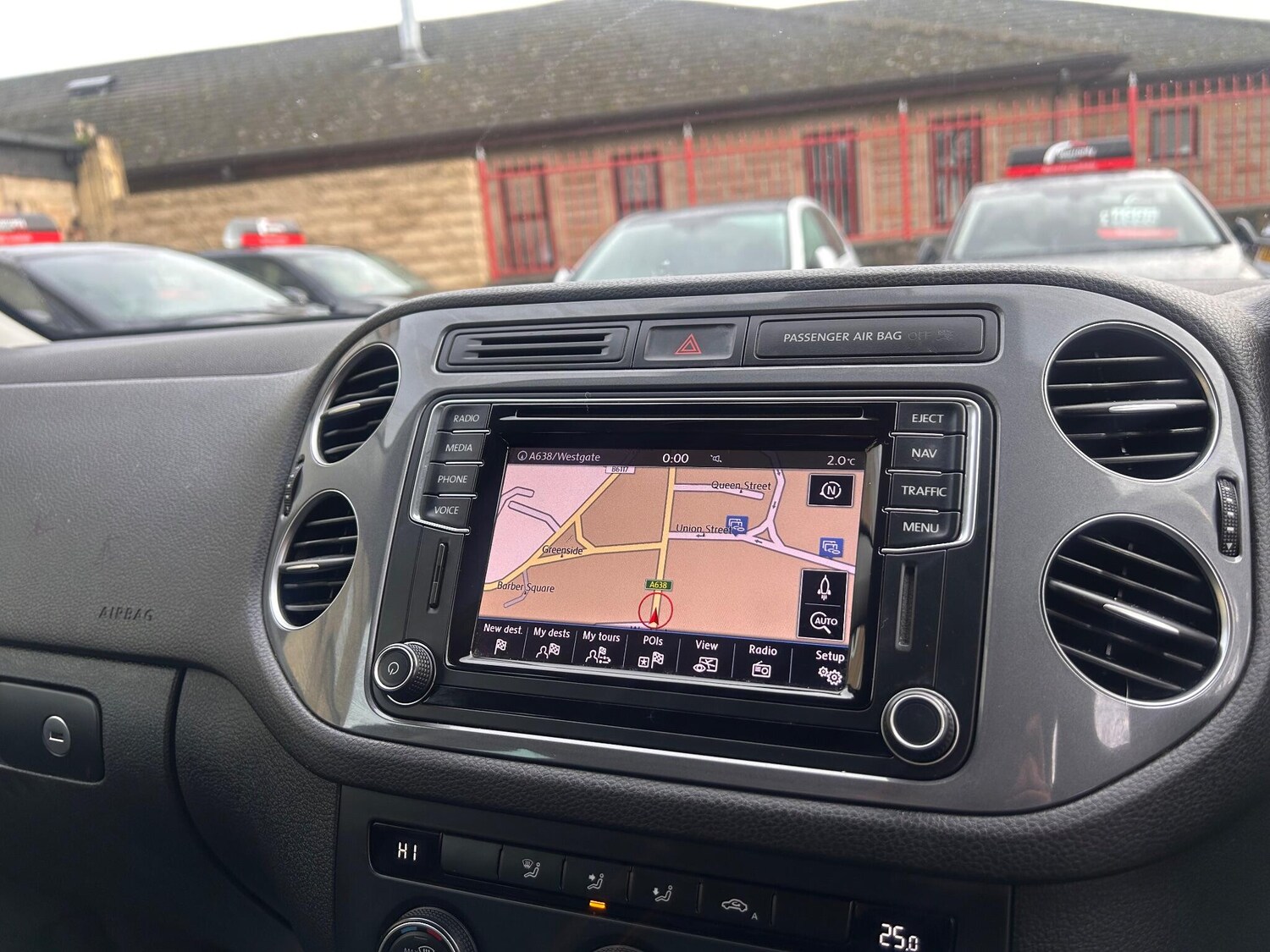 Used Volkswagen Tiguan 2015 for sale - 77143308: Photo 43