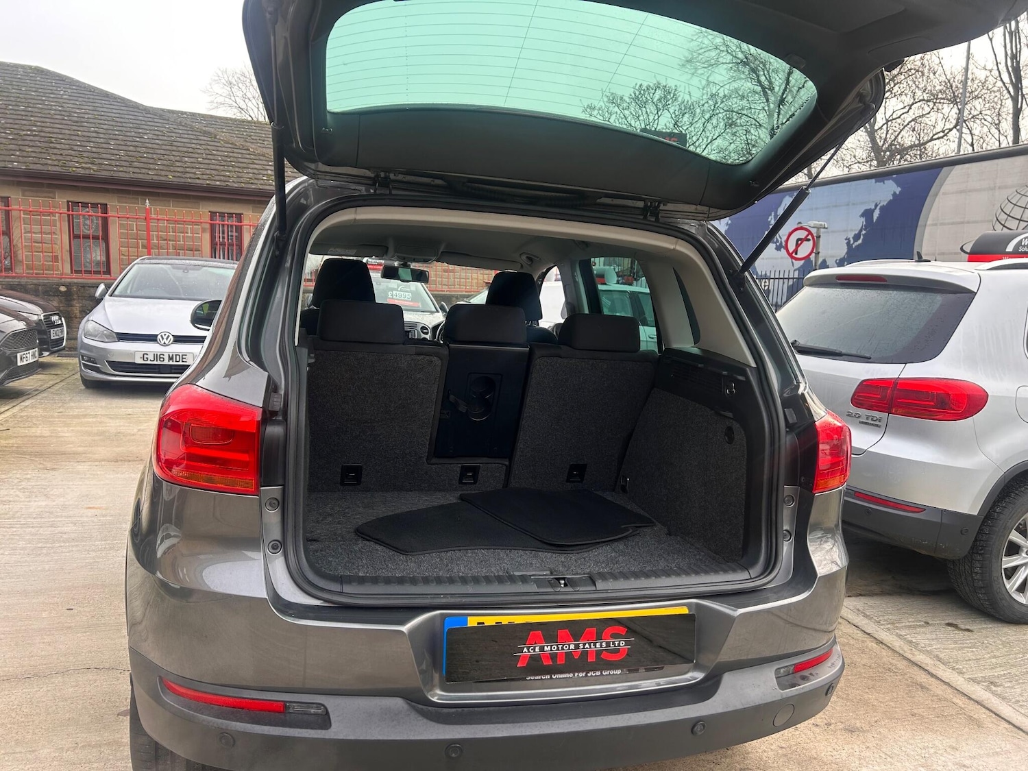 Used Volkswagen Tiguan 2015 for sale - 77143308: Photo 47