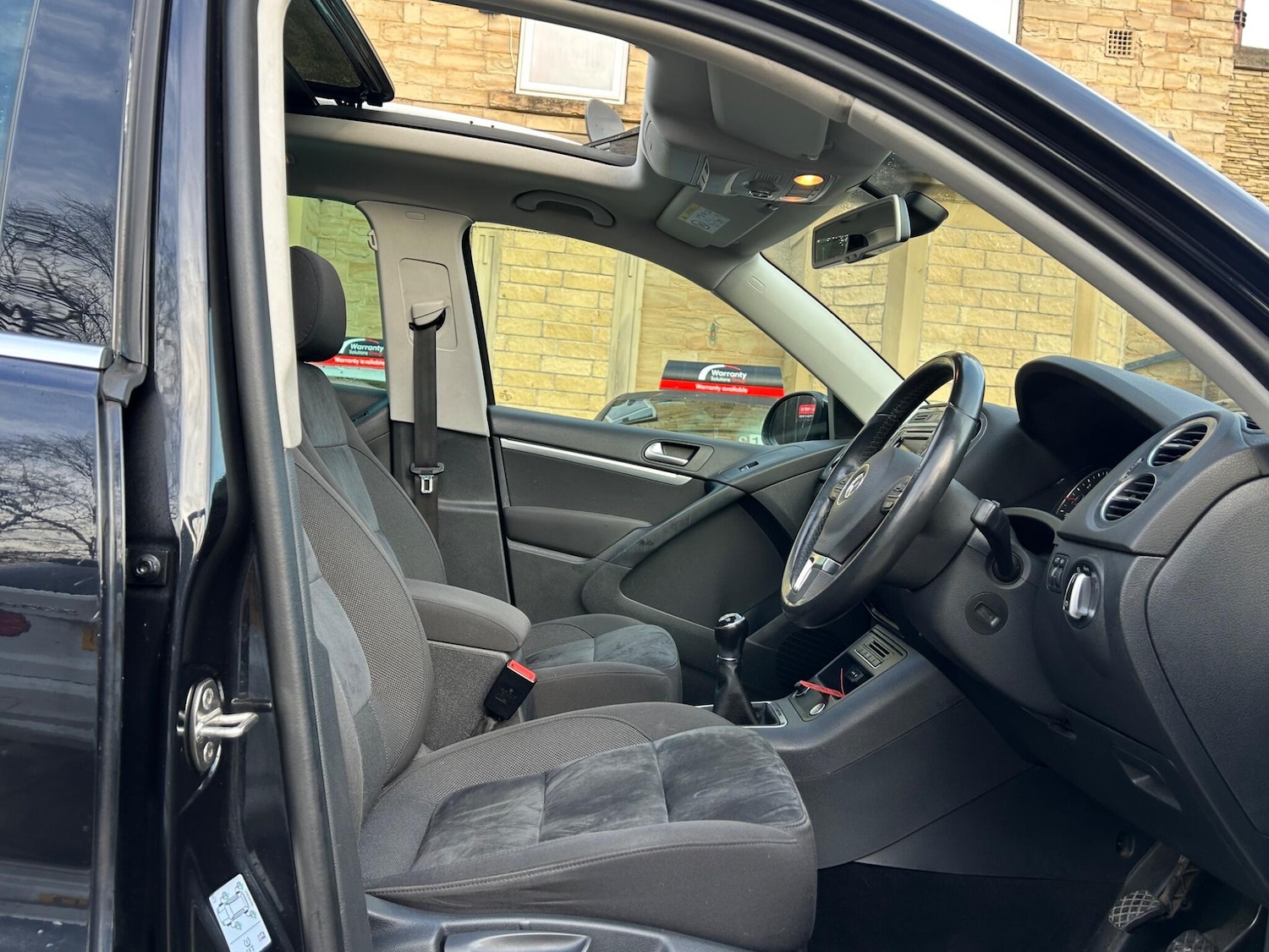 Used Volkswagen Tiguan for sale - 77495918: Photo 24