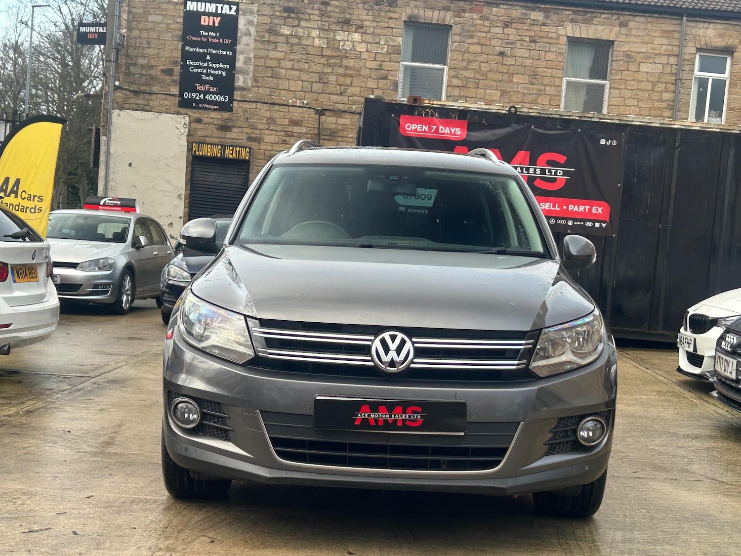 Used Volkswagen Tiguan 2015 for sale - 77174890: Photo 2