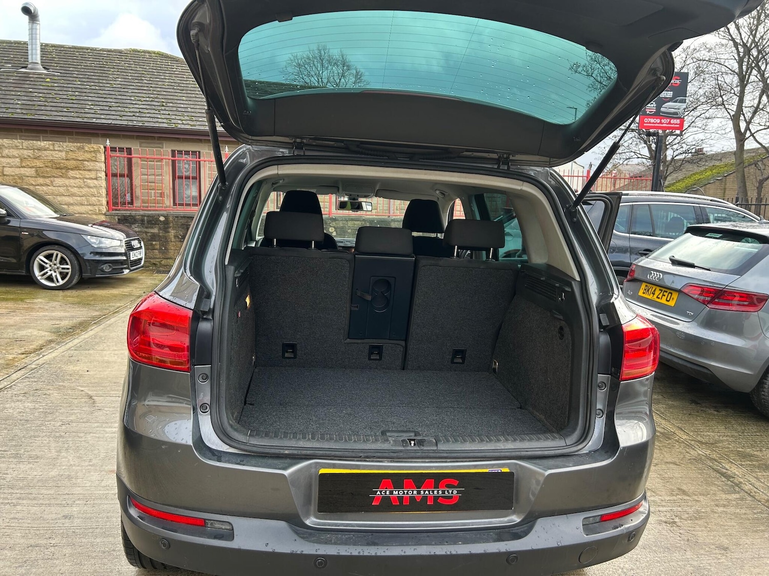 Used Volkswagen Tiguan 2015 for sale - 77174890: Photo 43