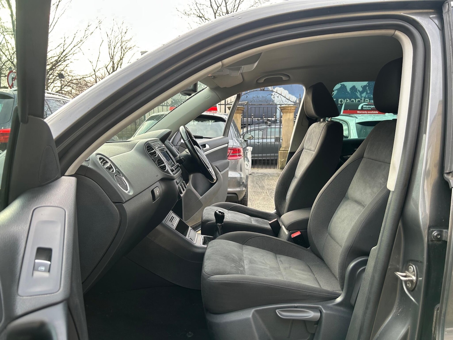 Used Volkswagen Tiguan 2015 for sale - 77174890: Photo 45