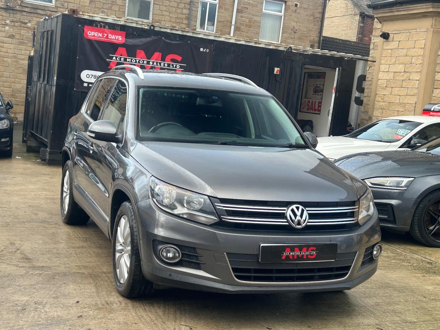 Used Volkswagen Tiguan 2015 for sale - 77174890: Photo 9