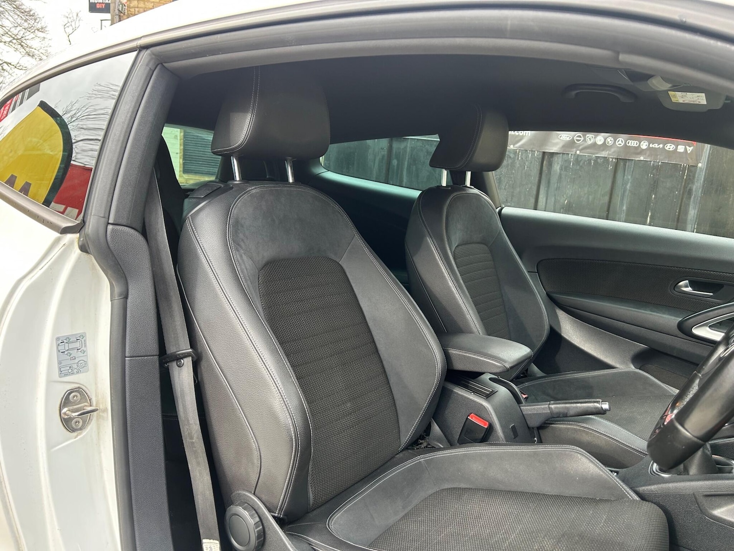 Used Volkswagen Scirocco for sale - 77597855: Photo 13