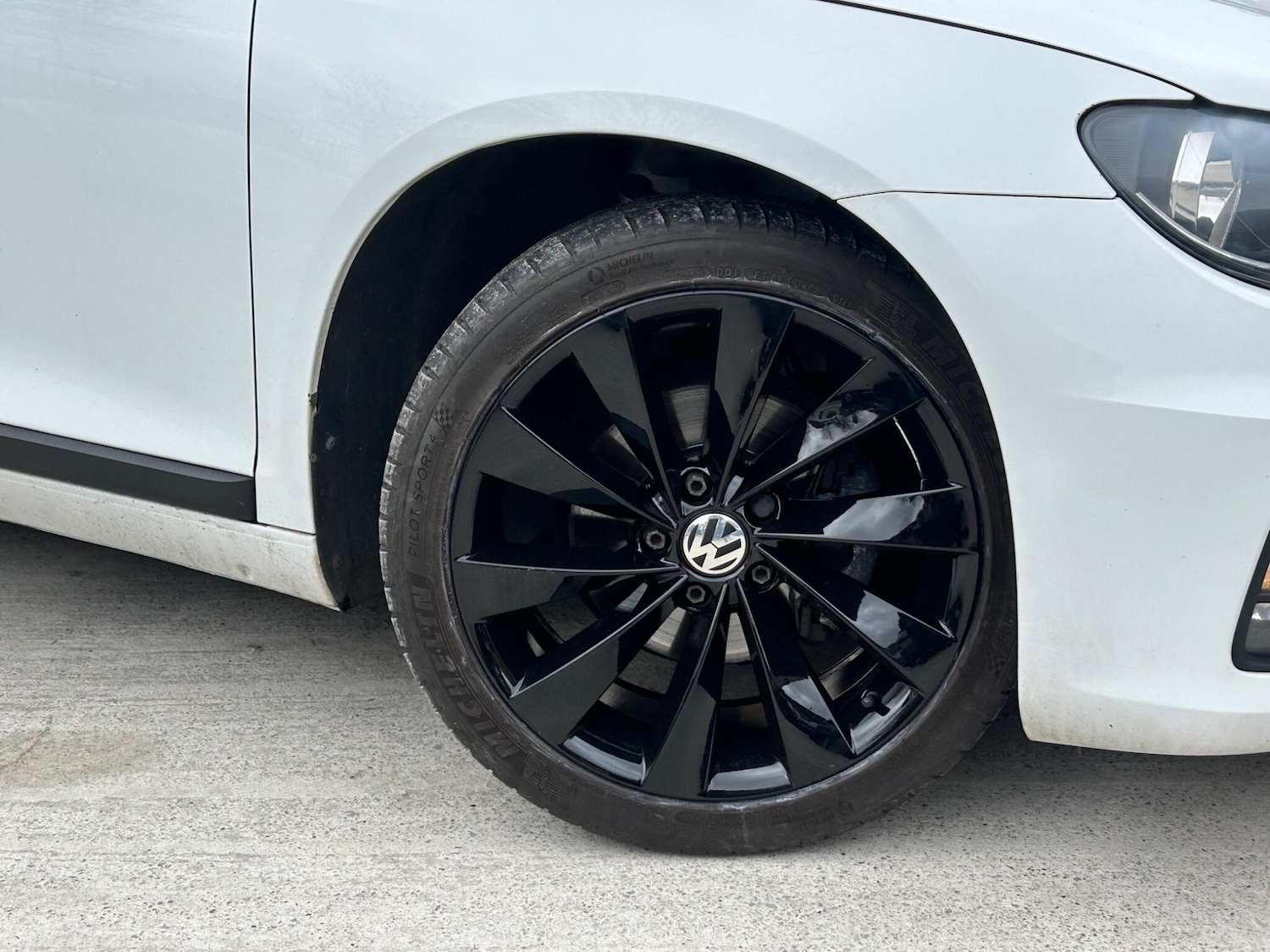 Used Volkswagen Scirocco for sale - 77597855: Photo 3