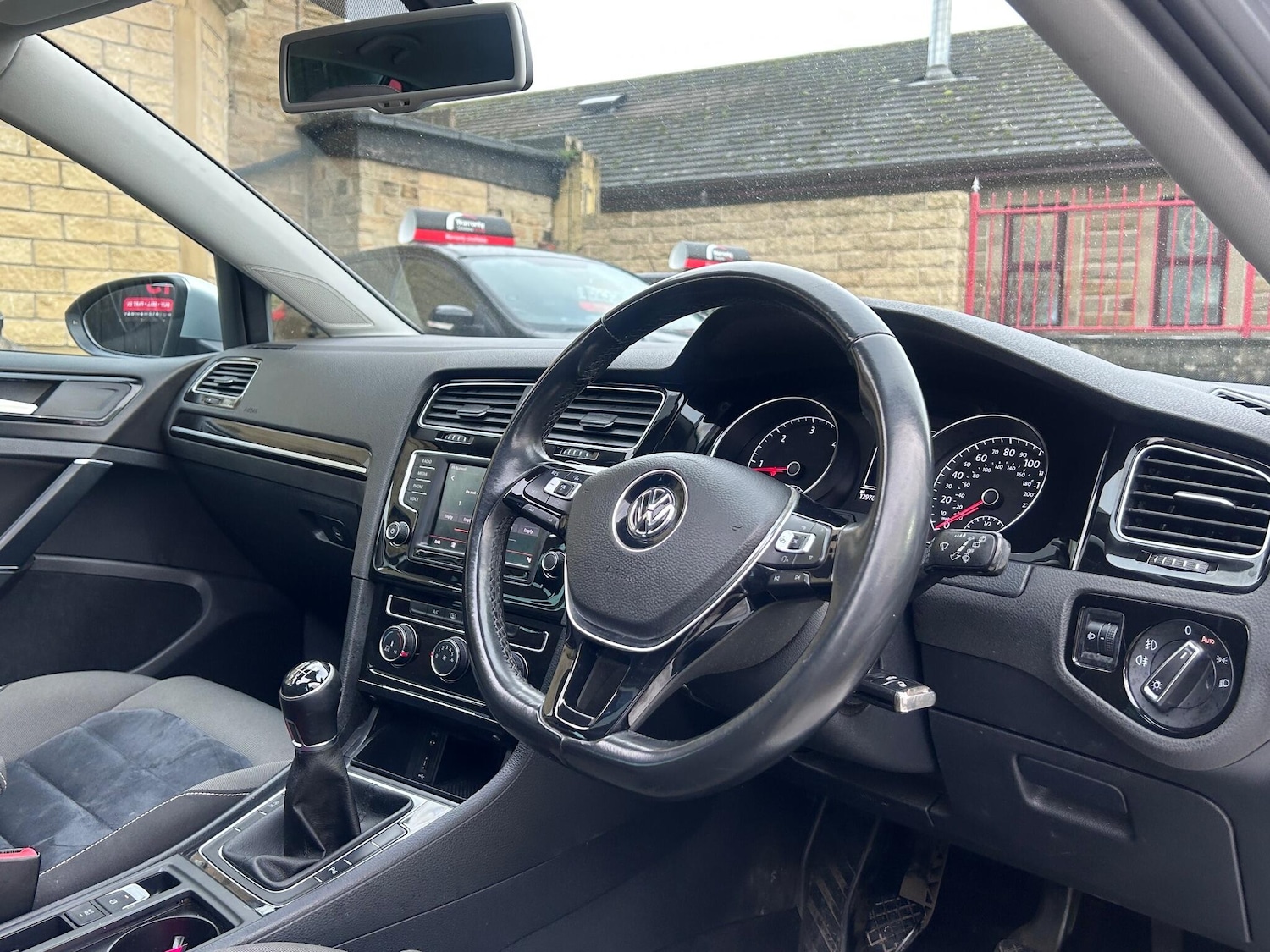 Used Volkswagen Golf 2016 for sale - 77119765: Photo 28